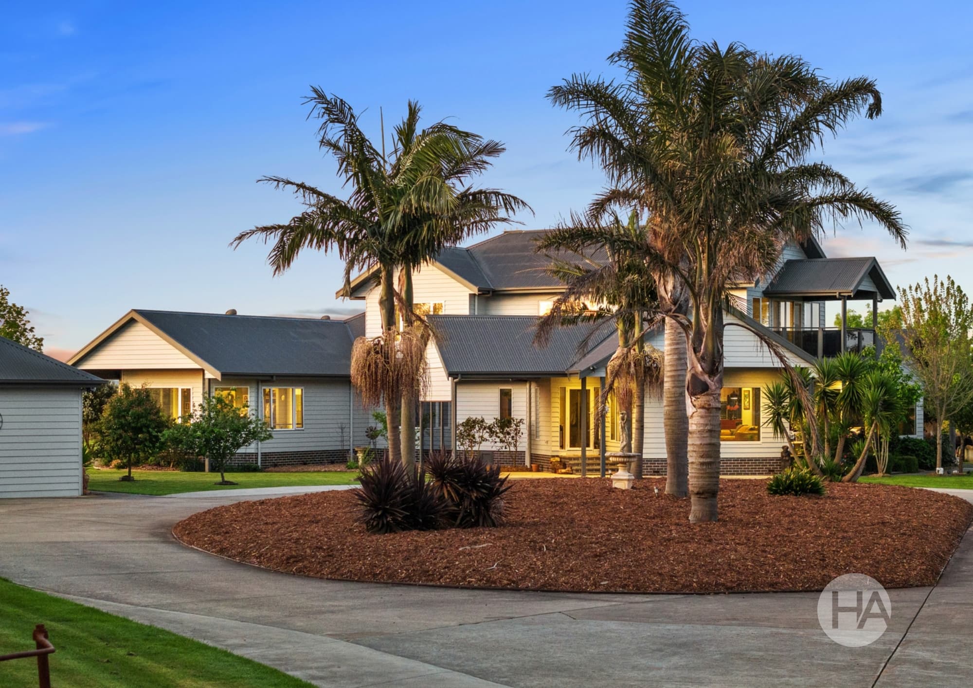 17 Cooper Lane, INVERLOCH, Inverloch - Thumbnail 2