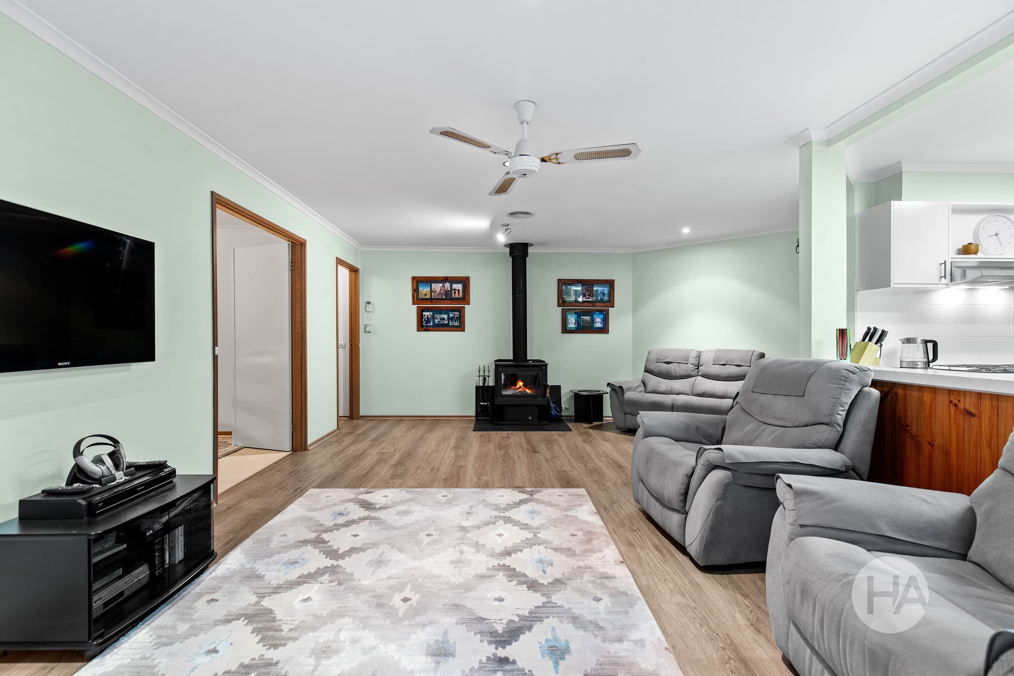 3 Stratford Close, SOMERVILLE, Somerville - Thumbnail 3