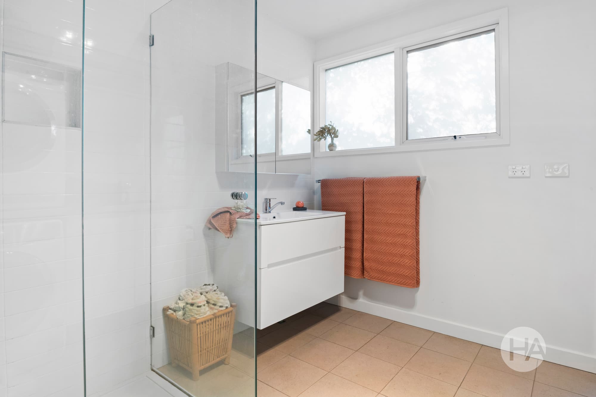 10 Beach Hill Avenue, SOMERS, Somers - Thumbnail 6