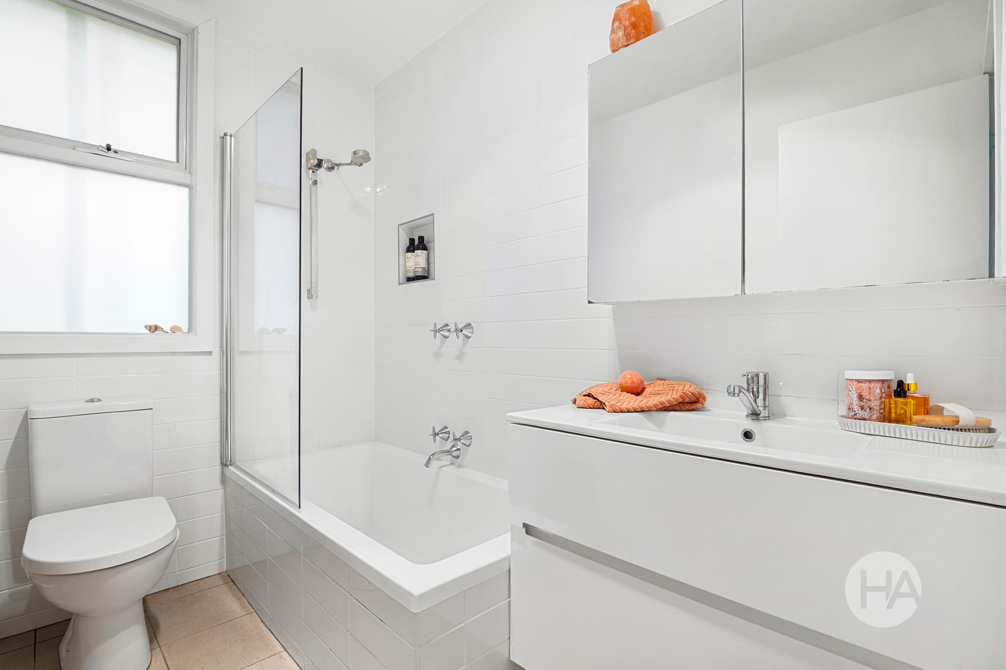 10 Beach Hill Avenue, SOMERS, Somers - Thumbnail 8