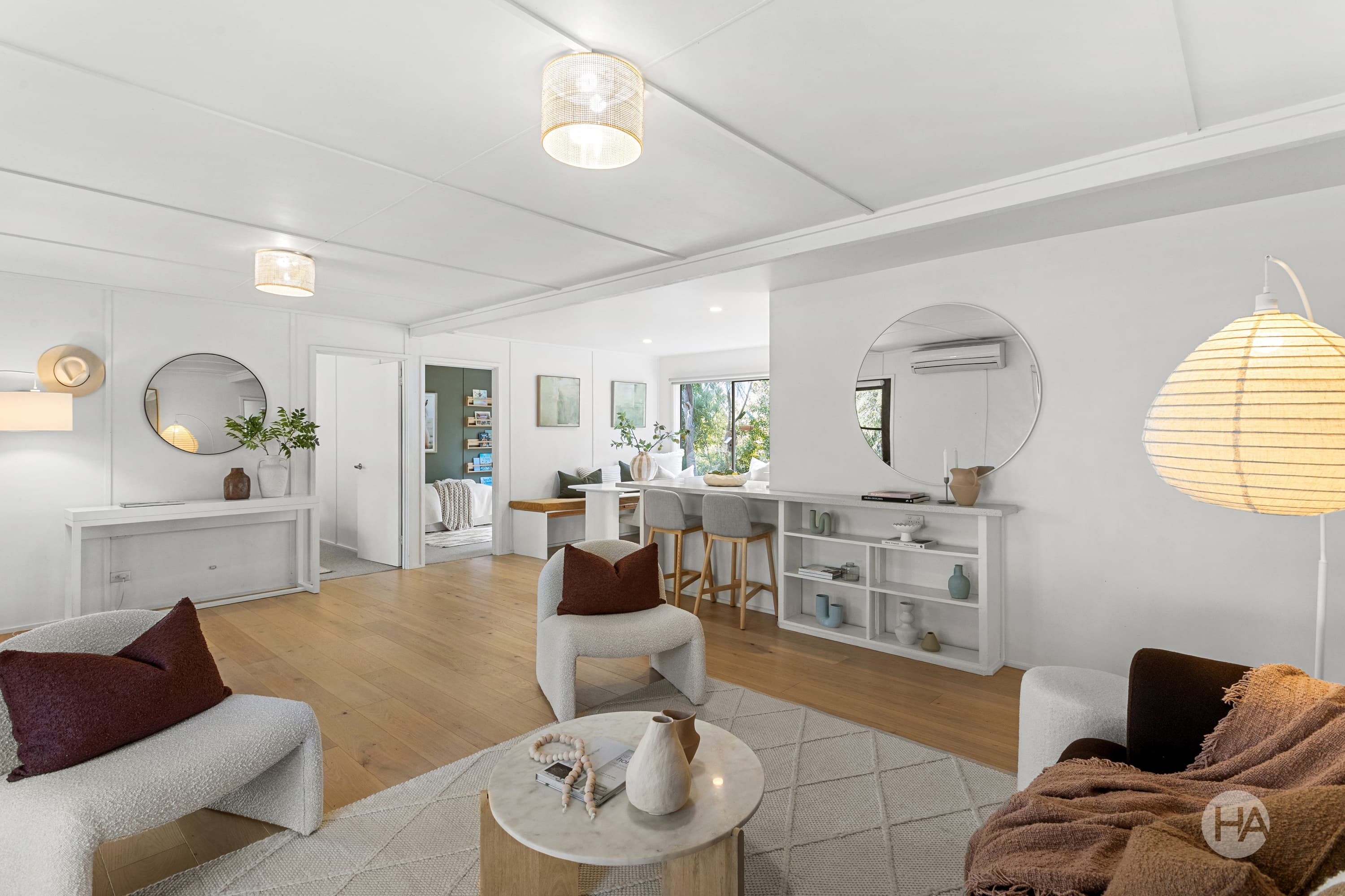 10 Beach Hill Avenue, SOMERS, Somers - Thumbnail 2