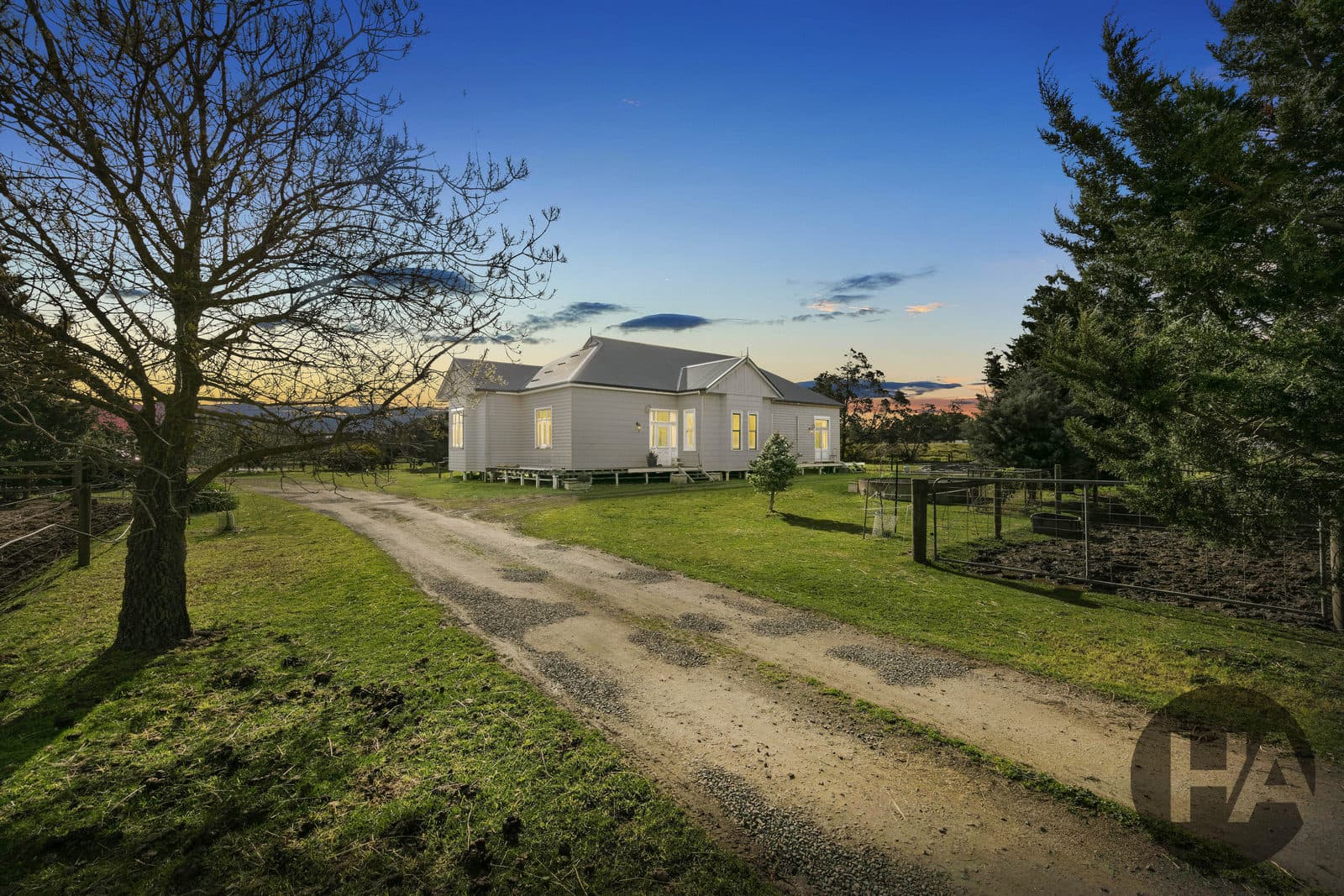 585 Tyabb-Tooradin Road, PEARCEDALE, Pearcedale - Image 1