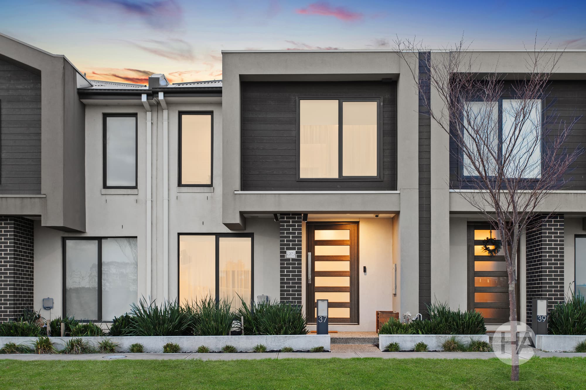 37 Creekside Street, CLYDE, Clyde - Image 1