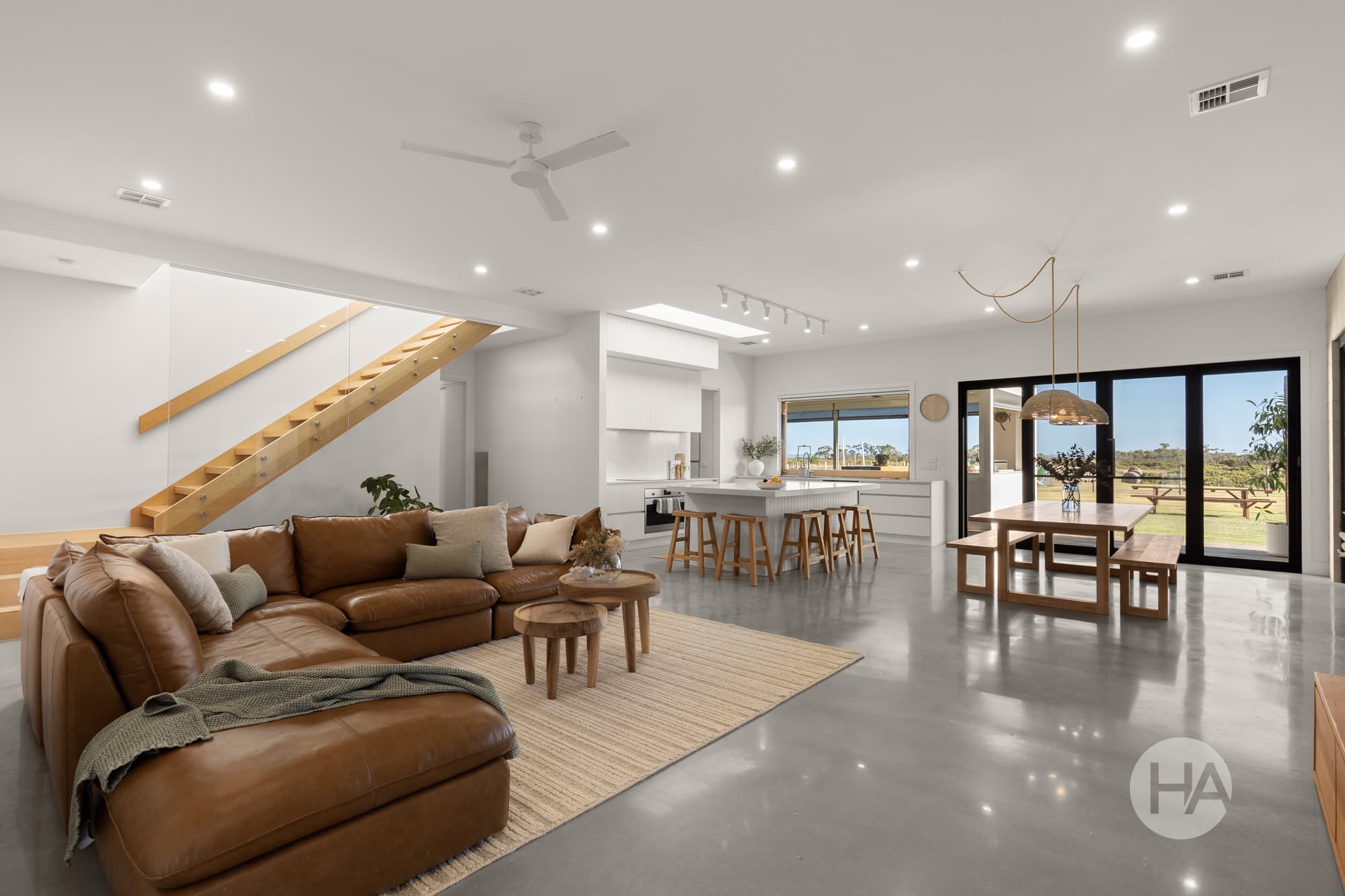 2740 South Gippsland Highway, TOORADIN, Tooradin - Thumbnail 6