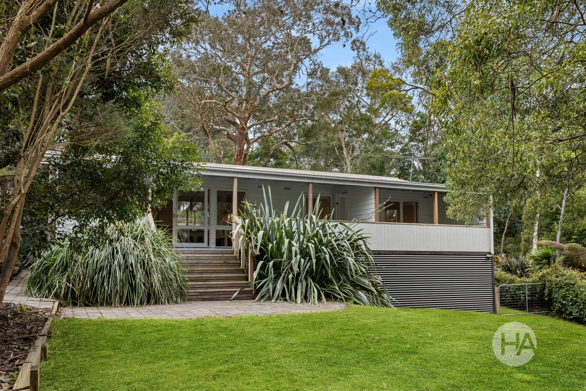 15 Steane Avenue, ARTHURS SEAT, Arthurs Seat - Image 1