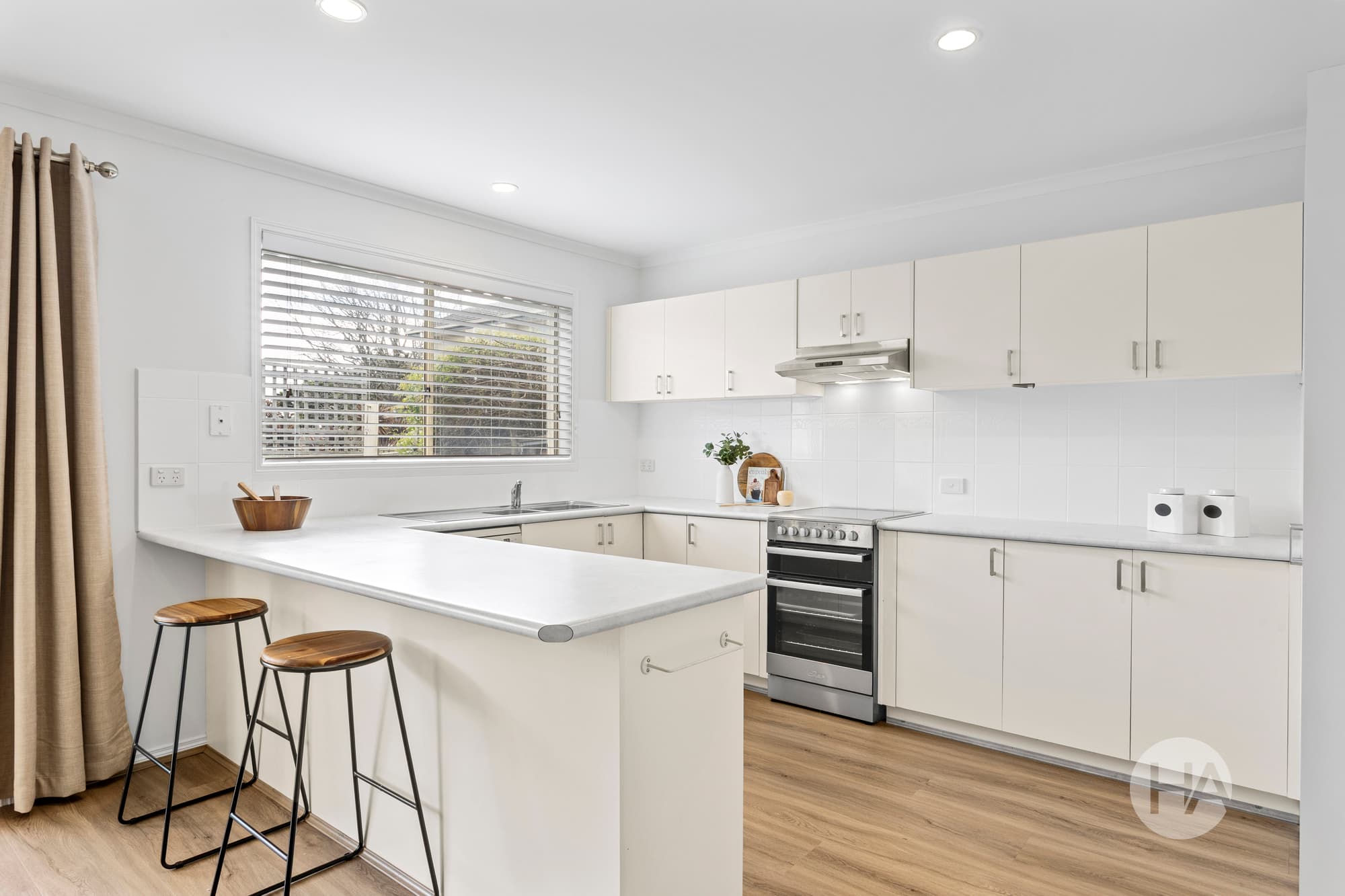 2/16 Clarkestown Avenue, MOUNT ELIZA, Mount Eliza - Thumbnail 2
