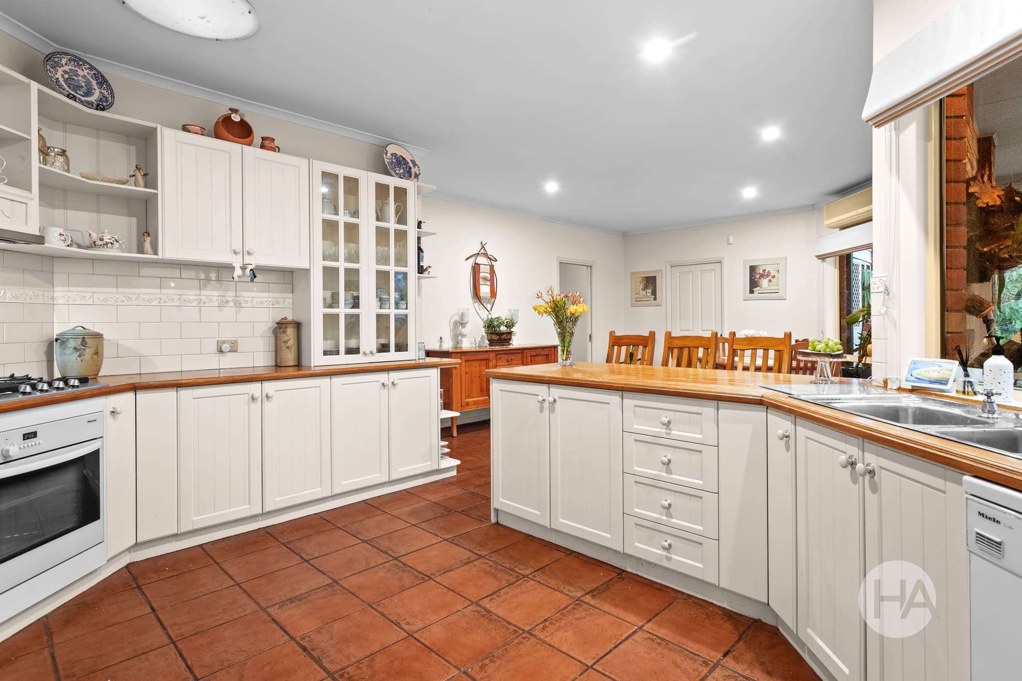 6 Nicholas Court, ROSEBUD, Rosebud - Thumbnail 3
