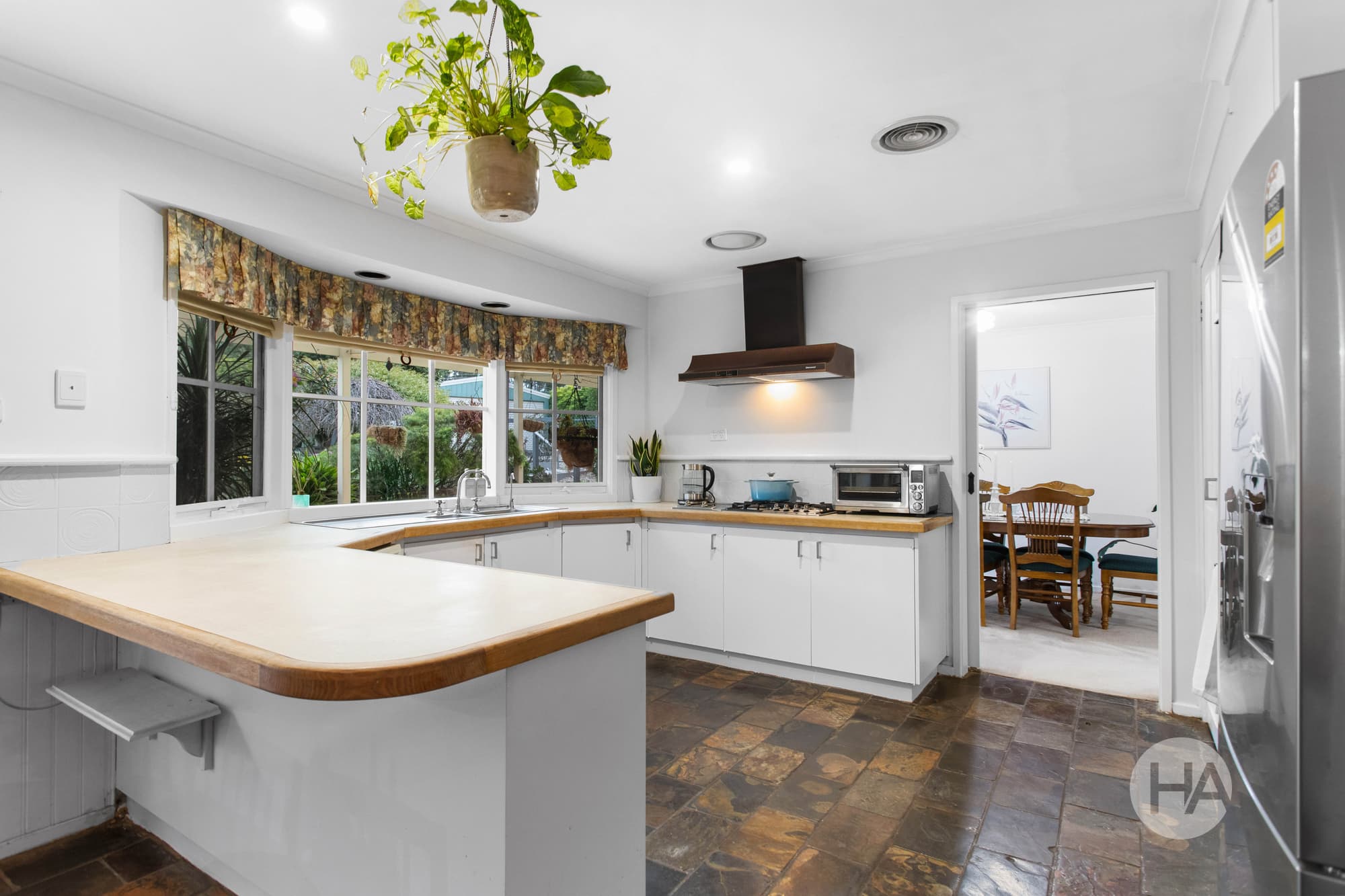 10 Kumala Drive, SOMERVILLE, Somerville - Thumbnail 2