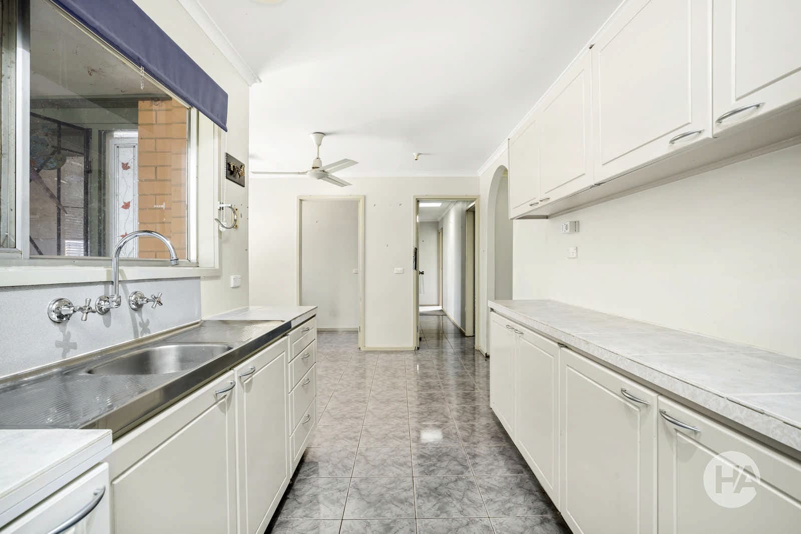 7 Sheringa Court, MORNINGTON, Mornington - Thumbnail 4