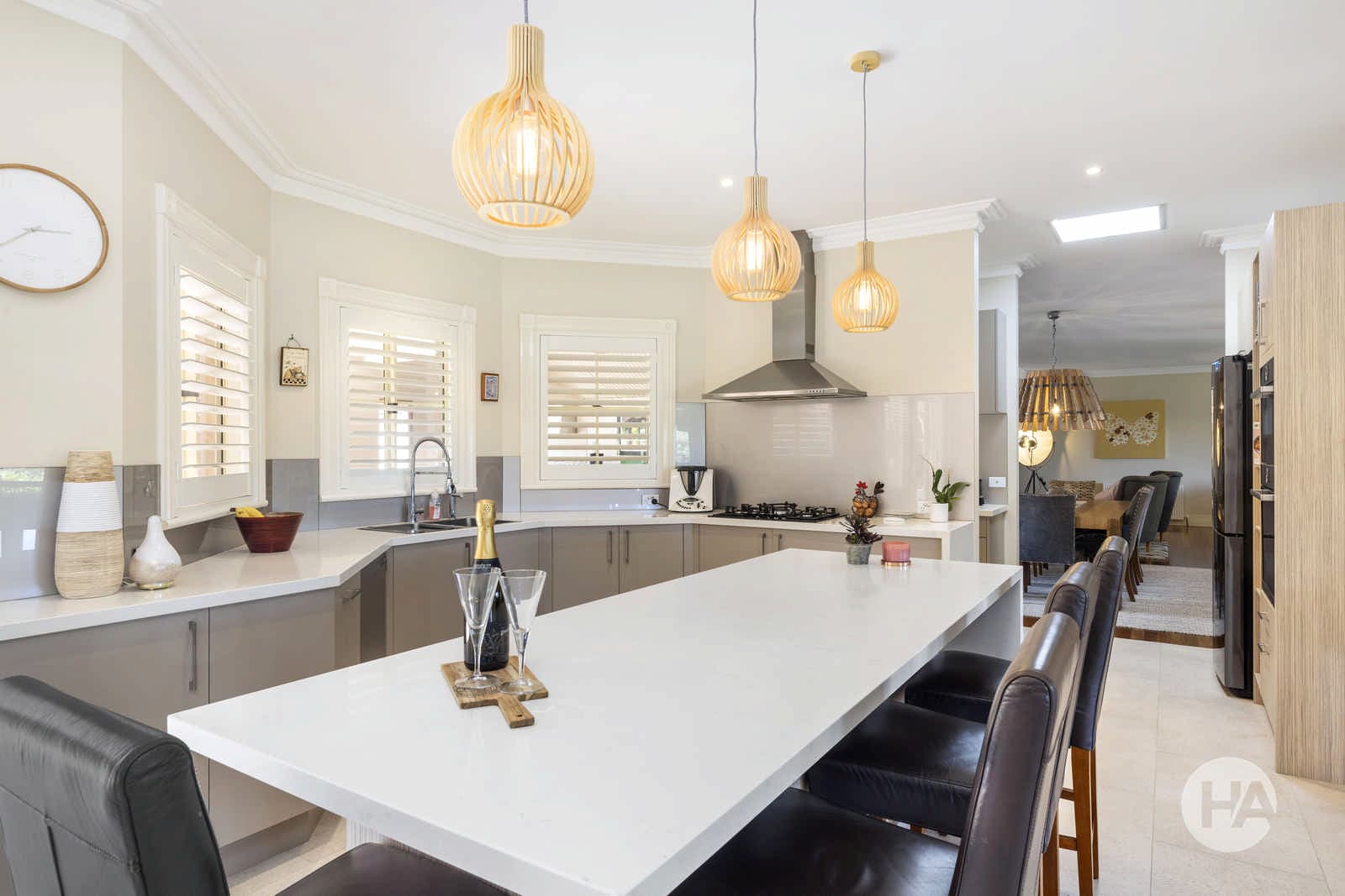 63 Highfield Drive, LANGWARRIN SOUTH, Langwarrin South - Thumbnail 4