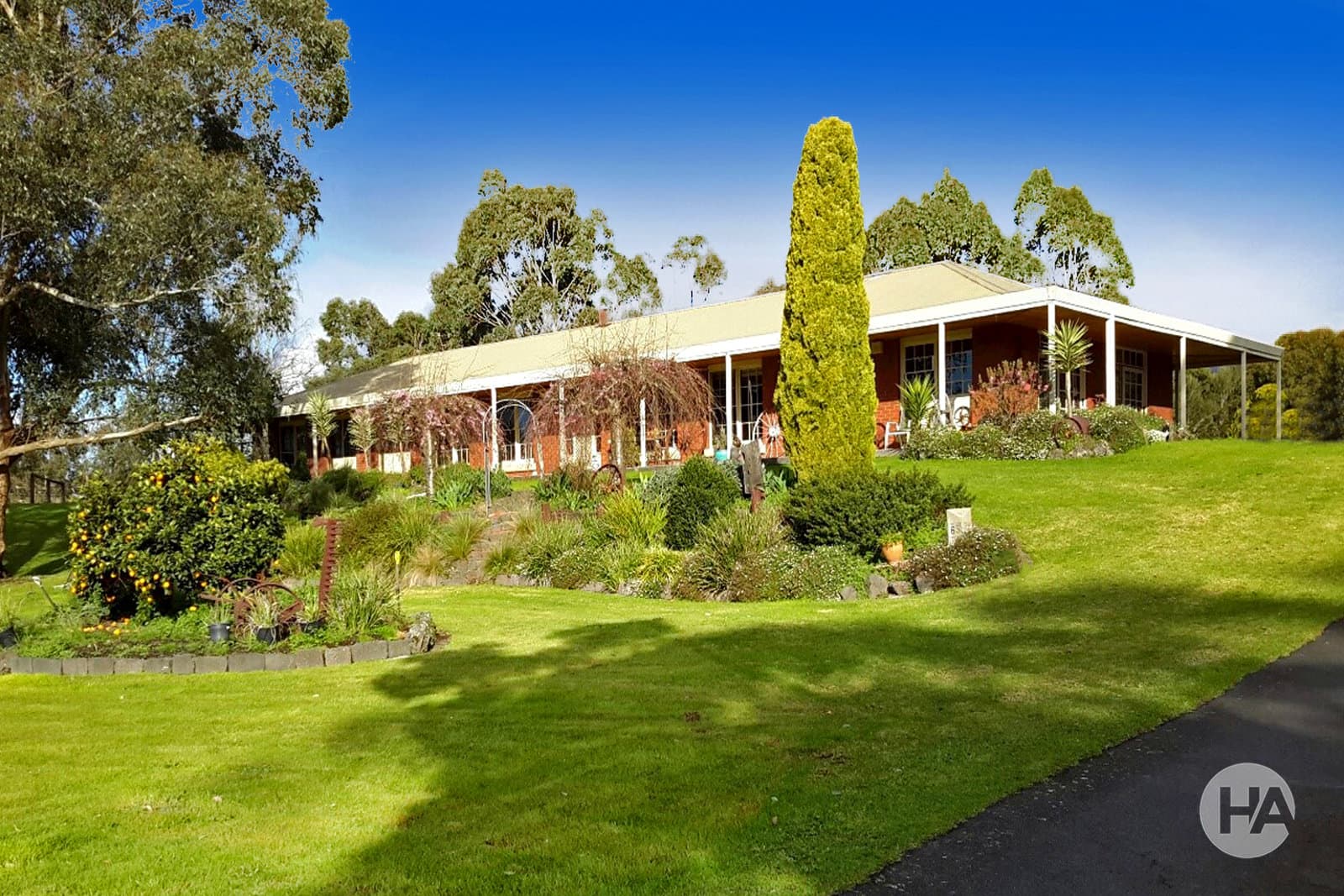 141 Loch Street, YARRAGON, Yarragon - Thumbnail 3