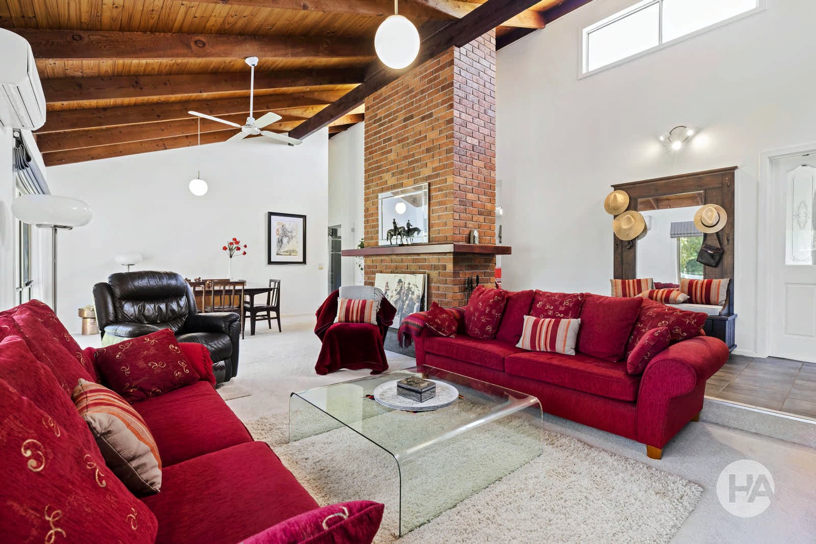 220 Roberts Road, MORNINGTON, Mornington - Thumbnail 4