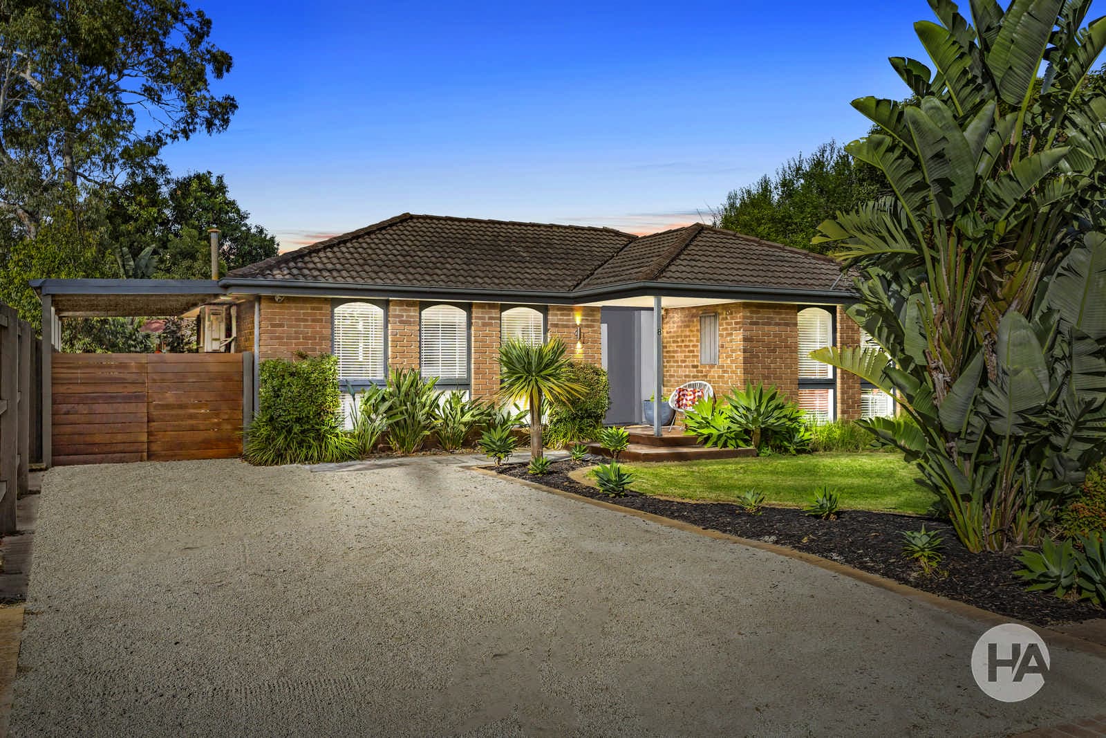 8 Leicester Court, SOMERVILLE, Somerville - Image 1