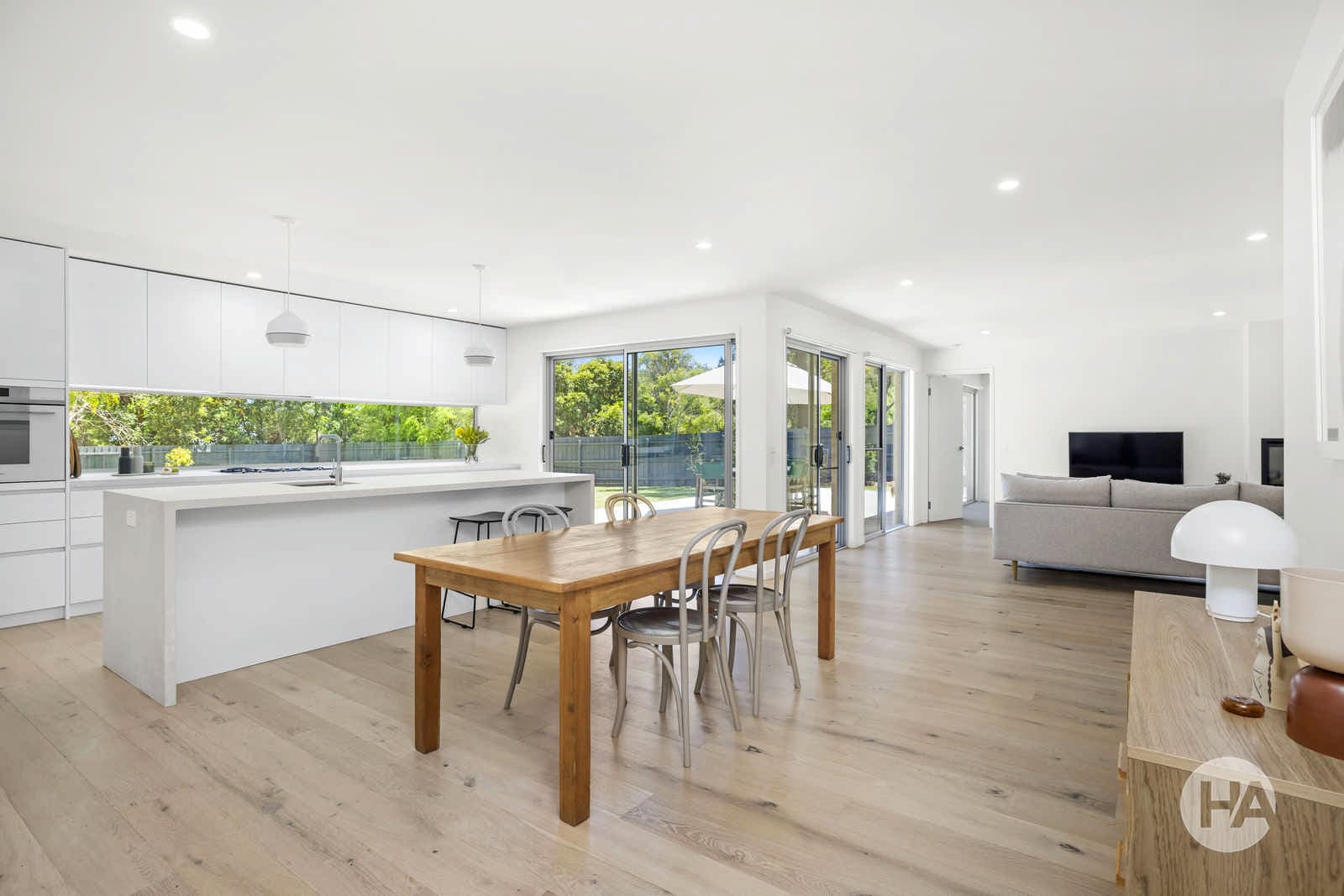 9 Charles Court, SOMERS, Somers - Thumbnail 5
