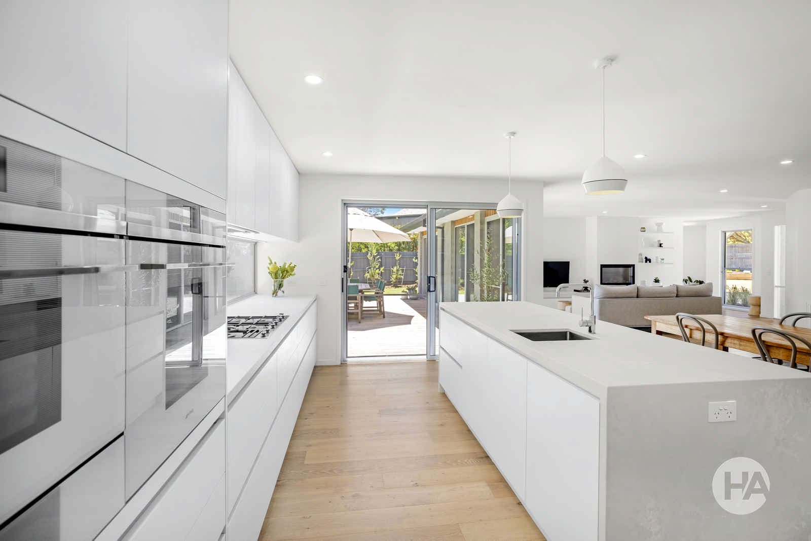 9 Charles Court, SOMERS, Somers - Thumbnail 4