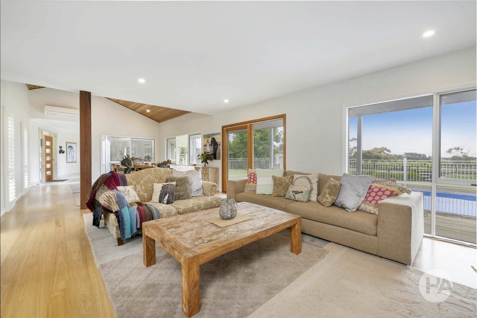 8 Webbs Lane, SOMERVILLE, Somerville - Thumbnail 3