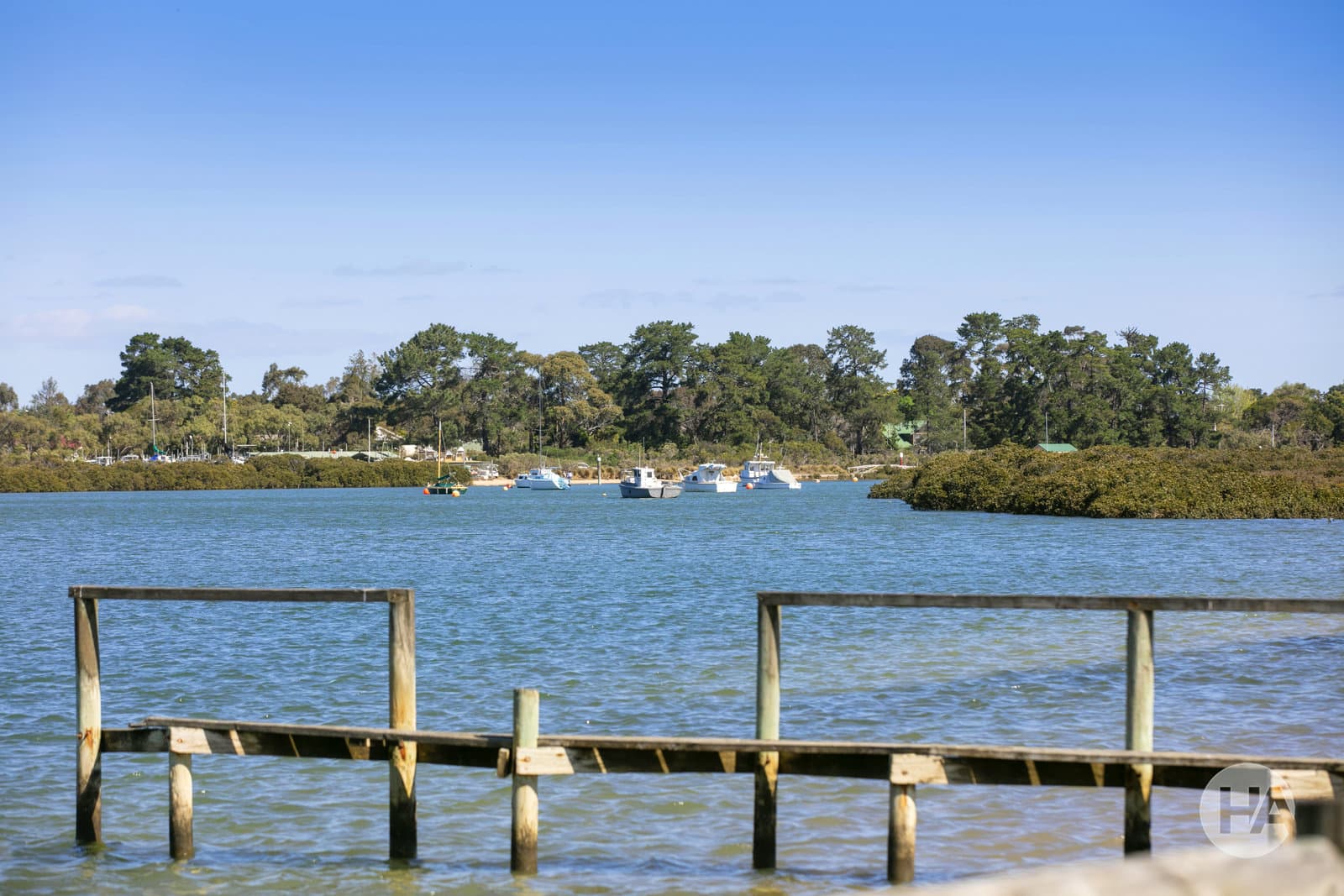 4 Peters Street, CANNONS CREEK, Cannons Creek - Thumbnail 4