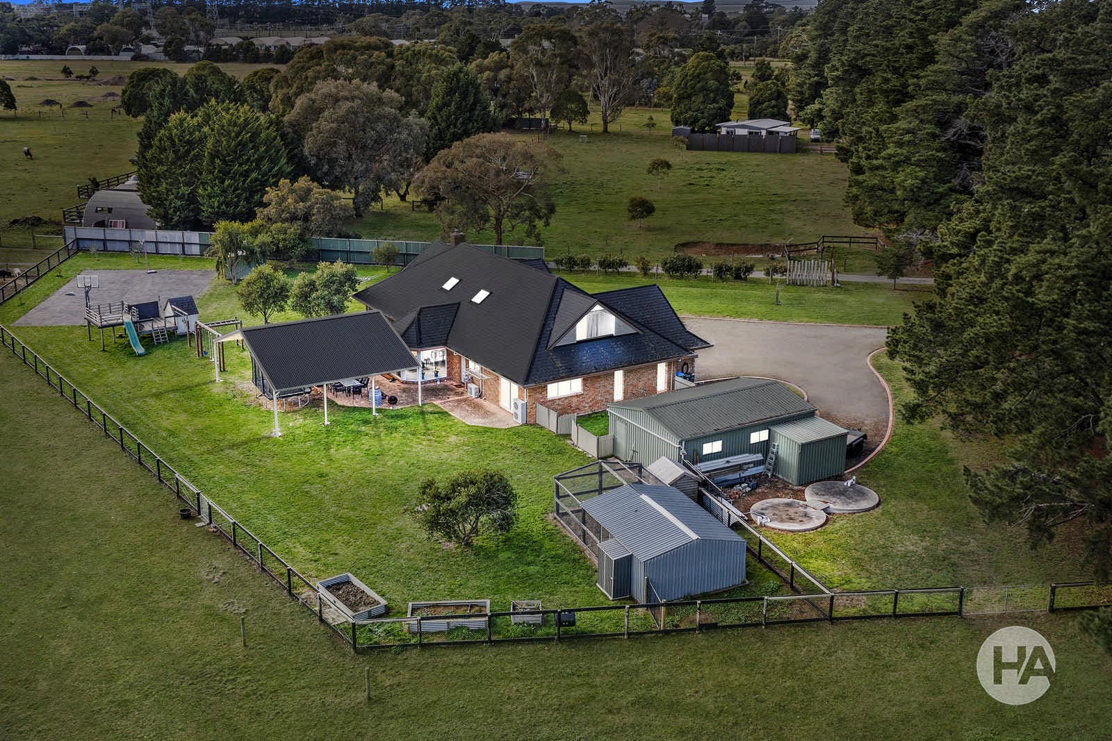 98-100 Denham Road, TYABB, Tyabb - Image 1