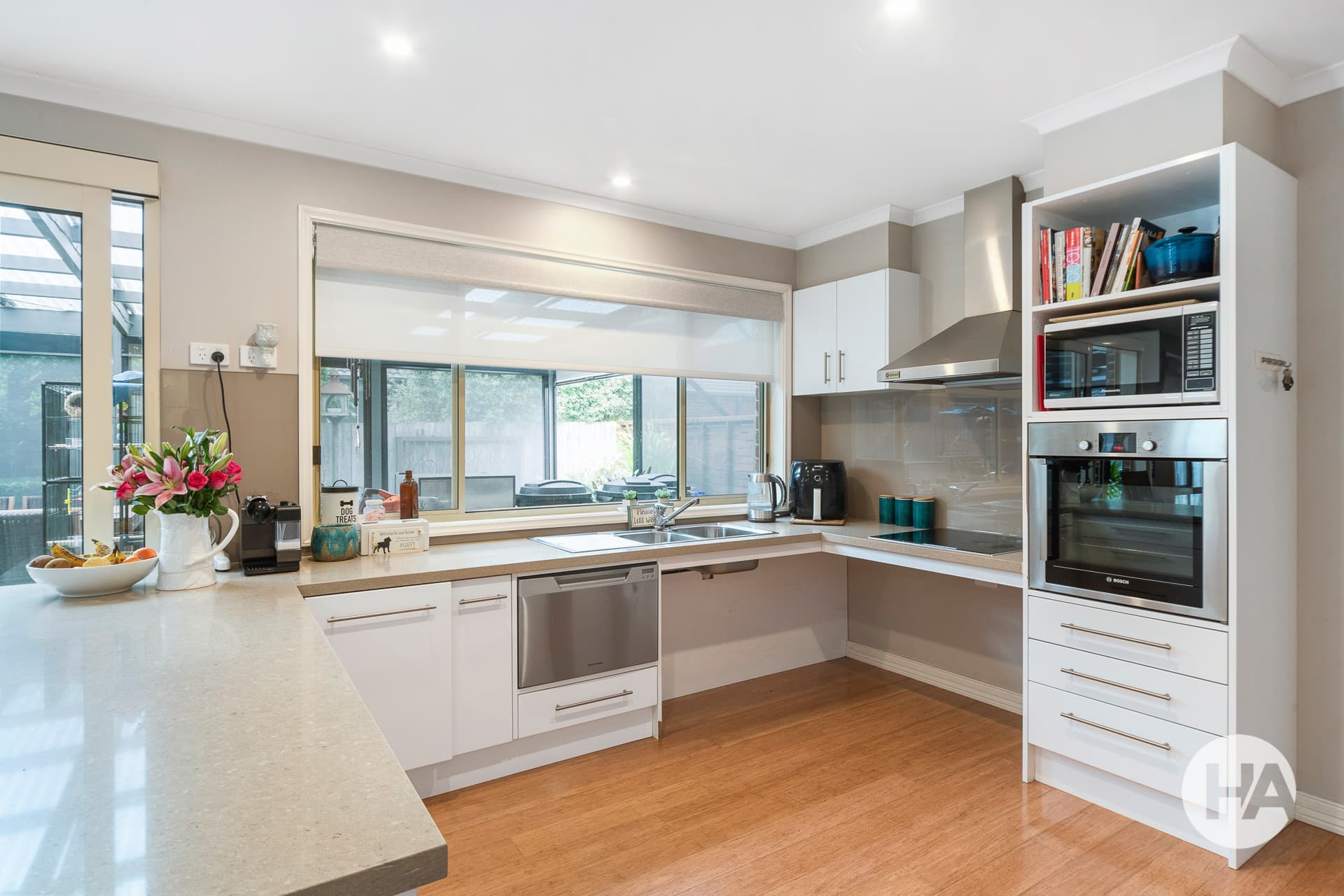 1 Damian Close, MORNINGTON, Mornington - Thumbnail 3