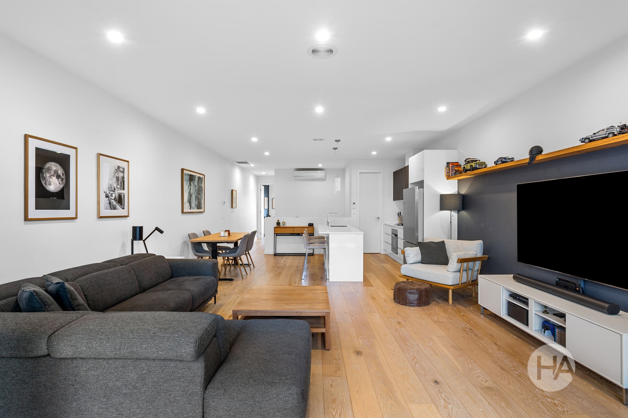 5 Cahn Place, MORNINGTON, Mornington - Thumbnail 3
