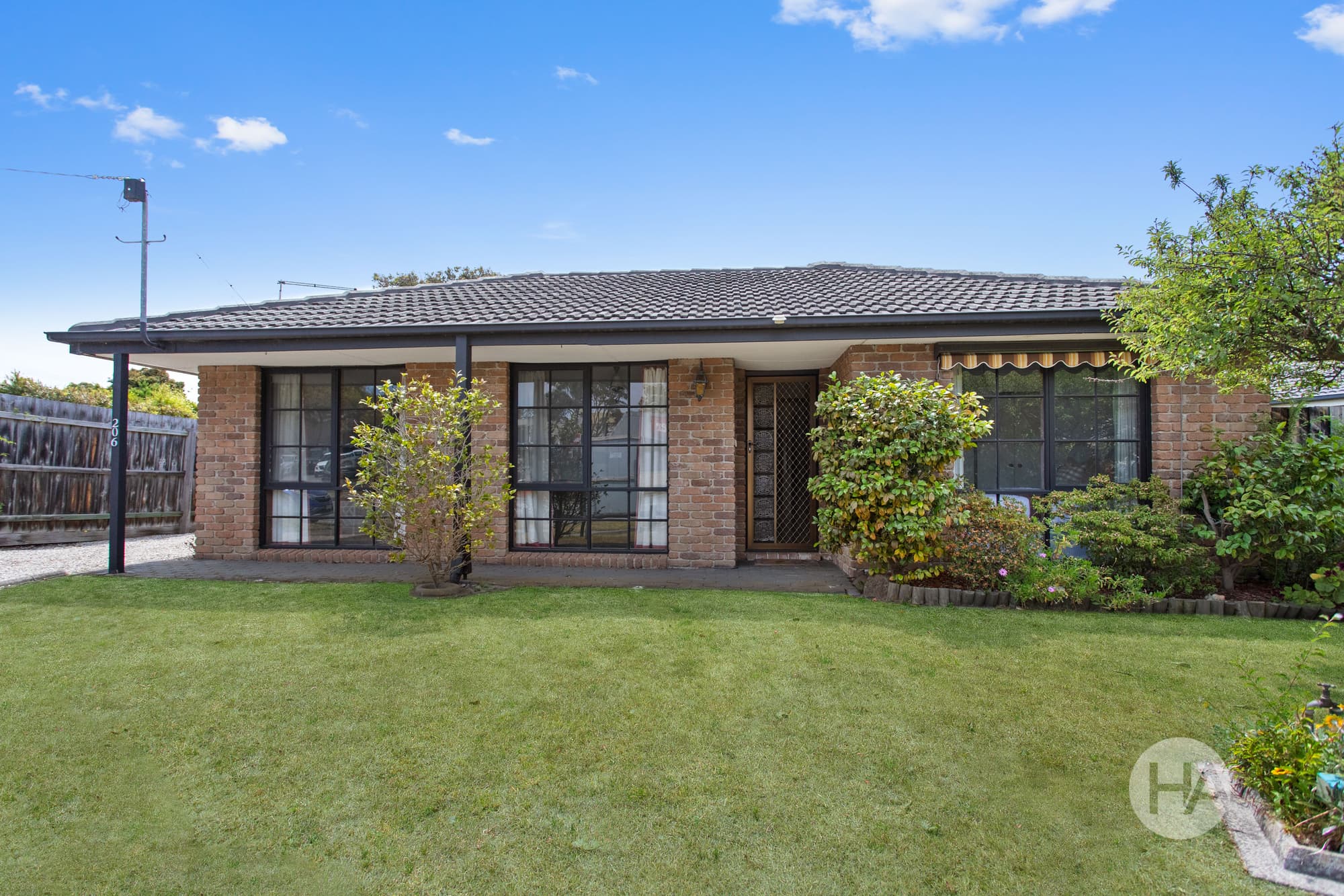 206 Karingal Drive, FRANKSTON, Frankston - Image 1