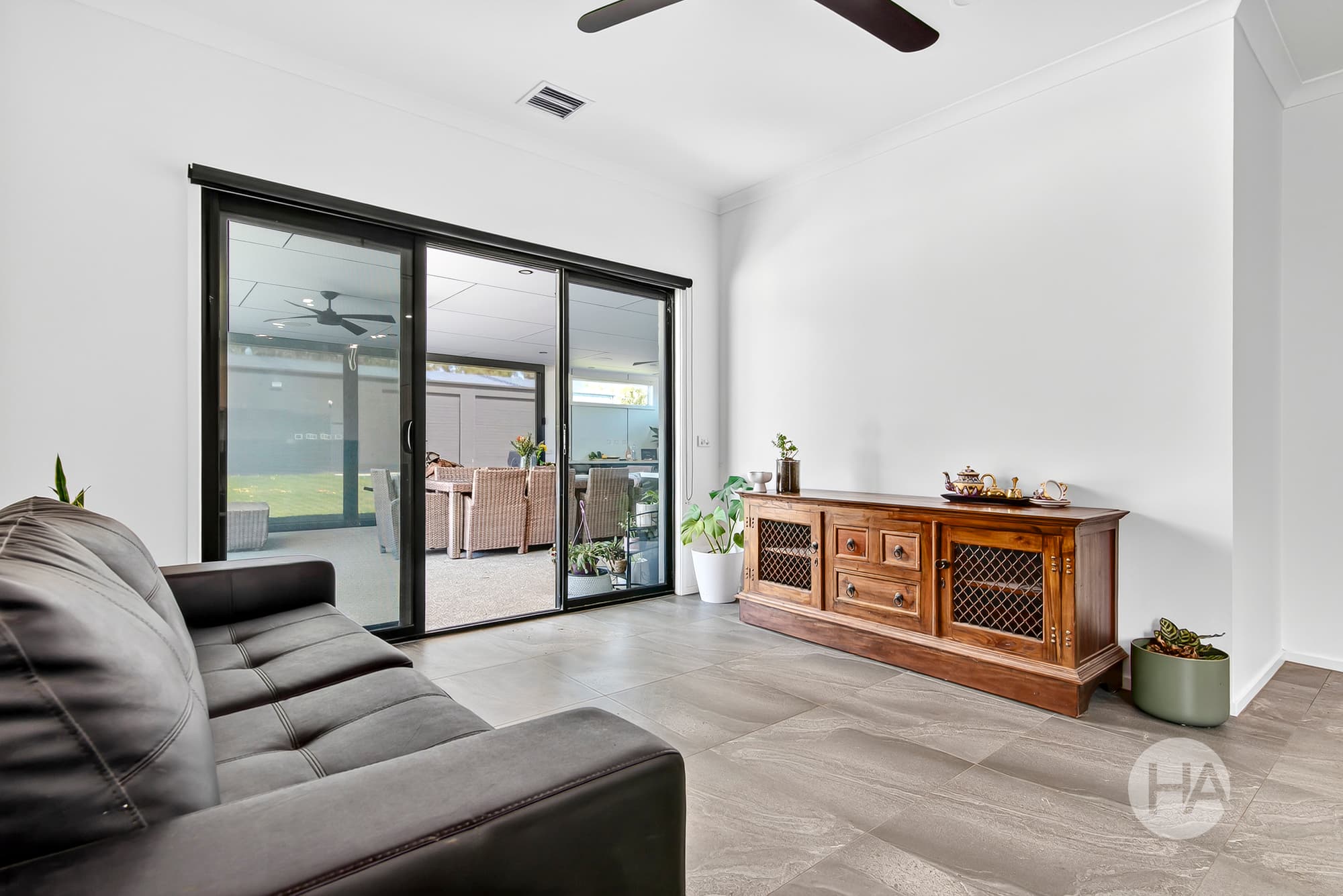 4 Crestwood Drive, ROSEBUD, Rosebud - Thumbnail 6