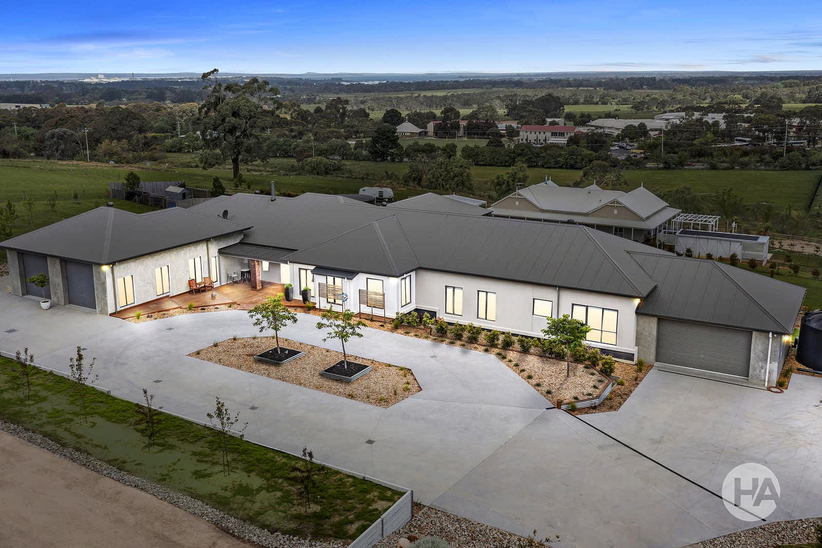19 Jones Road, TYABB, Tyabb - Image 1