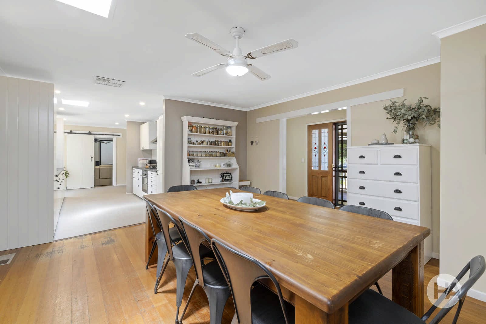 1 & 1a Valencia Rise, TYABB, Fawkner - Thumbnail 4