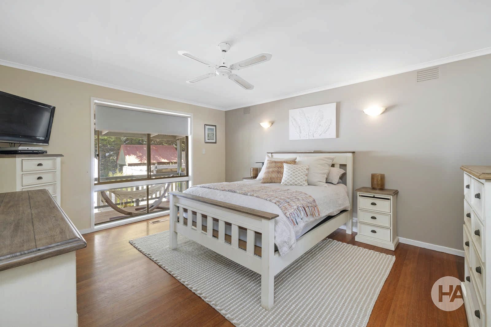 1 & 1a Valencia Rise, TYABB, Fawkner - Thumbnail 8
