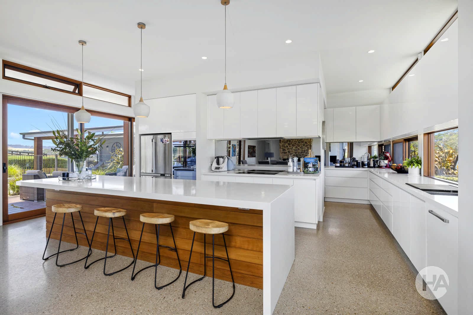 10 Merricks Beach Road, MERRICKS, Merricks - Thumbnail 2