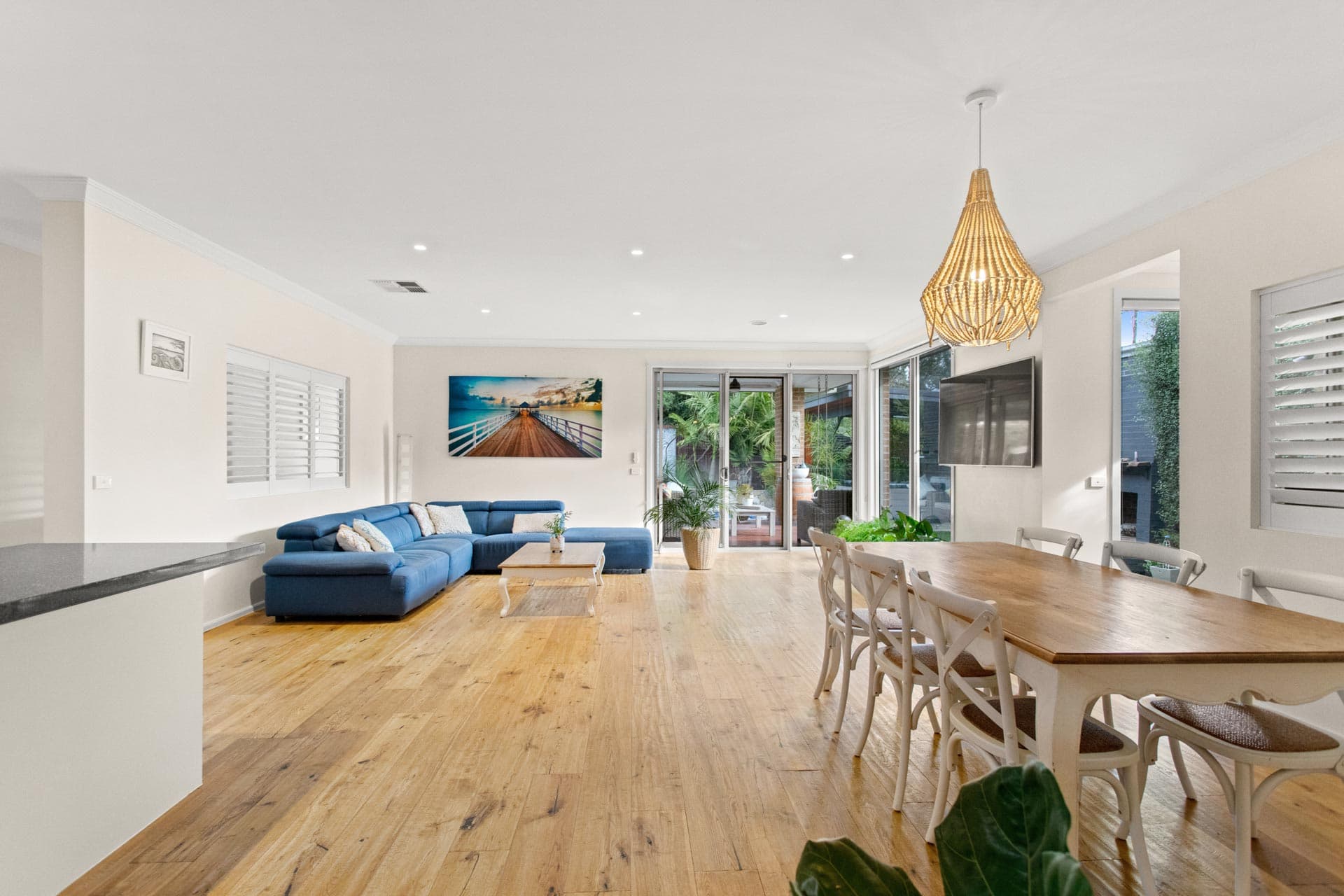 13 Beach Hill Avenue, SOMERS, Somers - Thumbnail 4