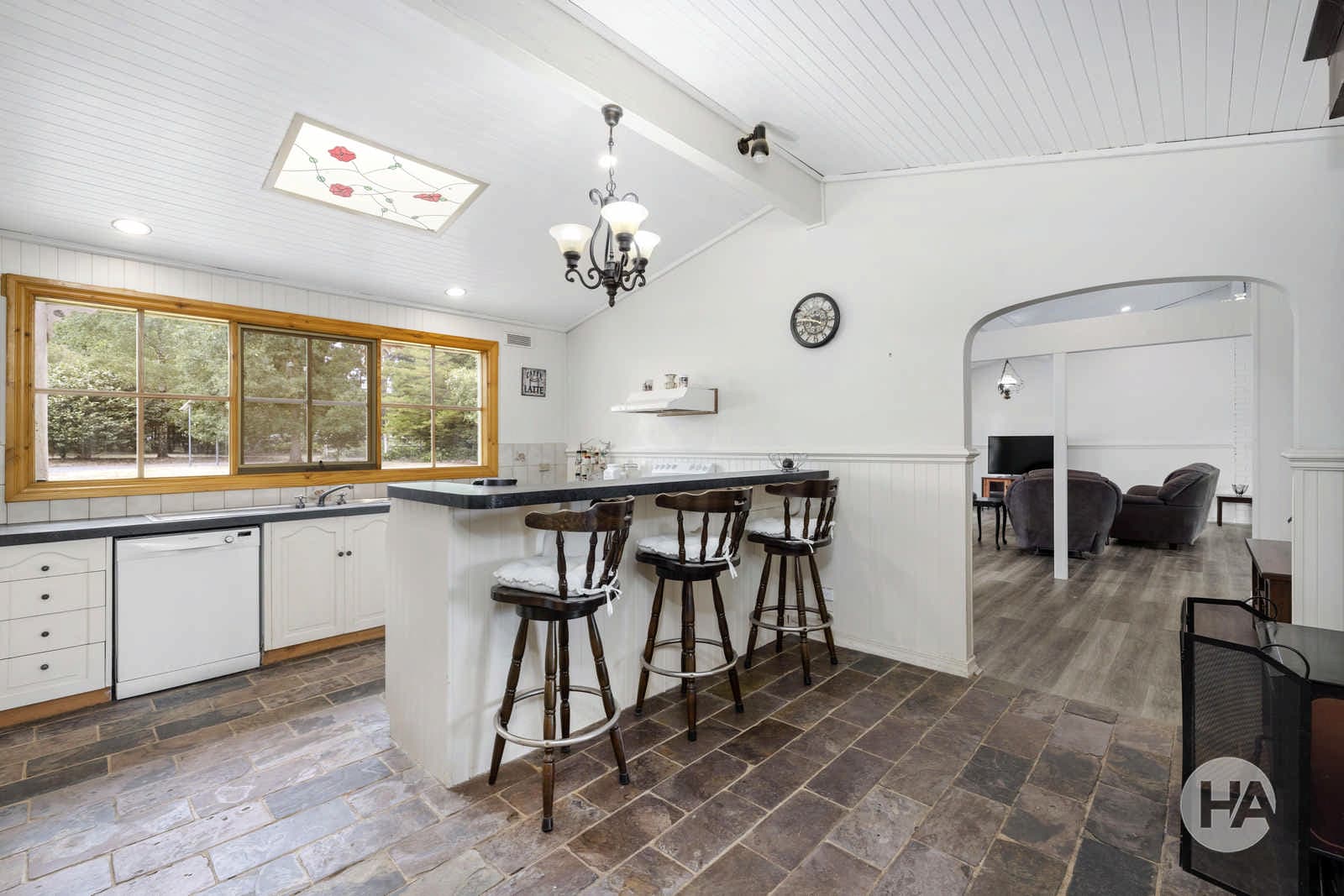 15 Yackatoon Road, BEACONSFIELD UPPER, Langwarrin - Thumbnail 2