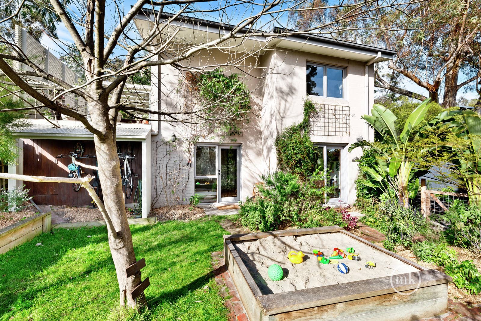 1/6 Macaulay Court, Eltham, Eltham - Thumbnail 2