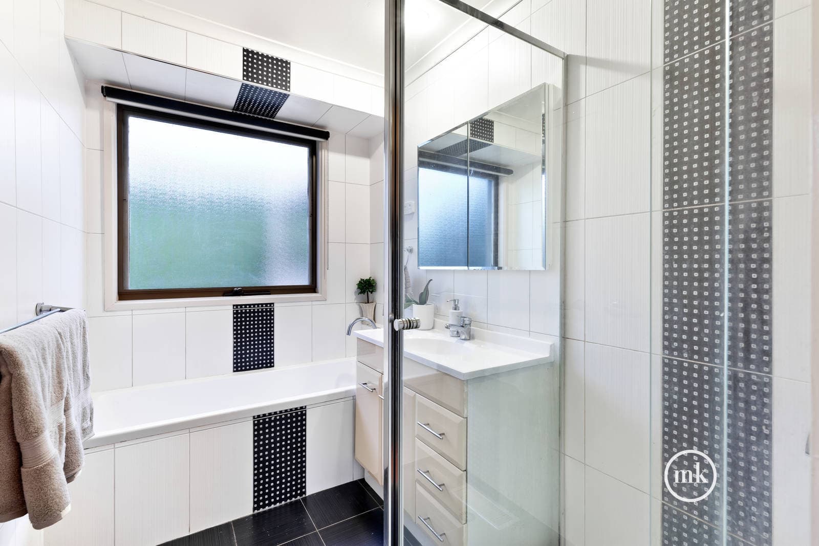 Greensborough, Greensborough - Thumbnail 8
