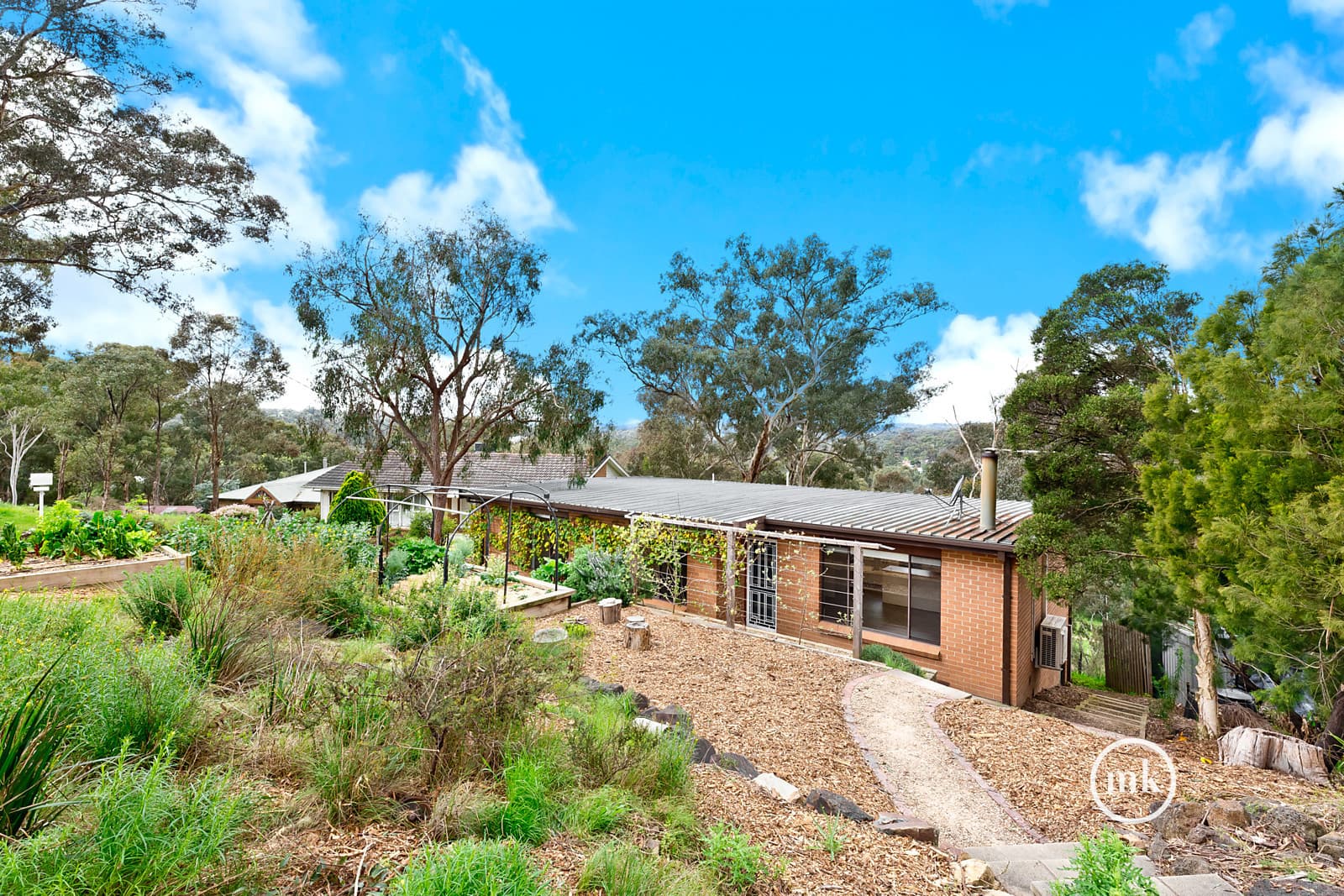Hurstbridge, Hurstbridge - Thumbnail 3