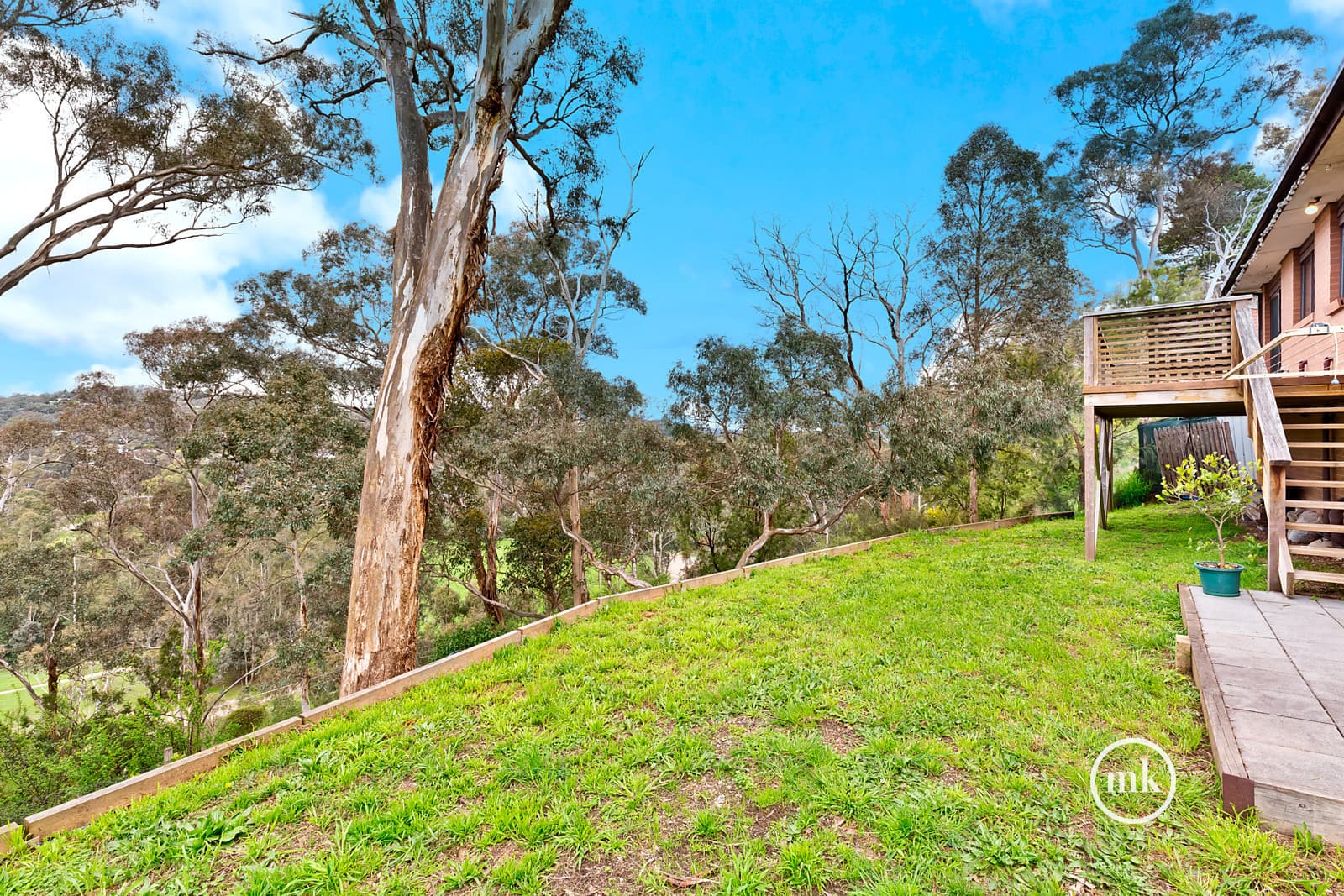 Hurstbridge, Hurstbridge - Thumbnail 2