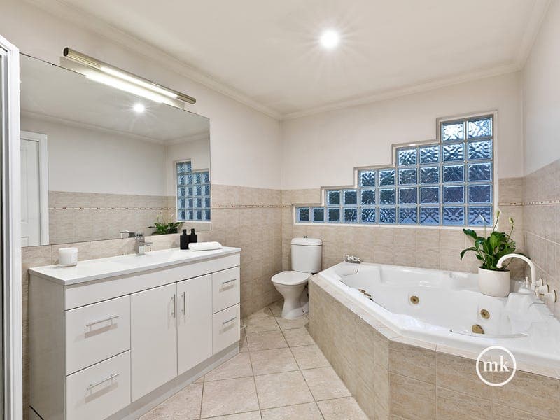 18 Rangeview Road, Lower Plenty, Lower Plenty - Thumbnail 8