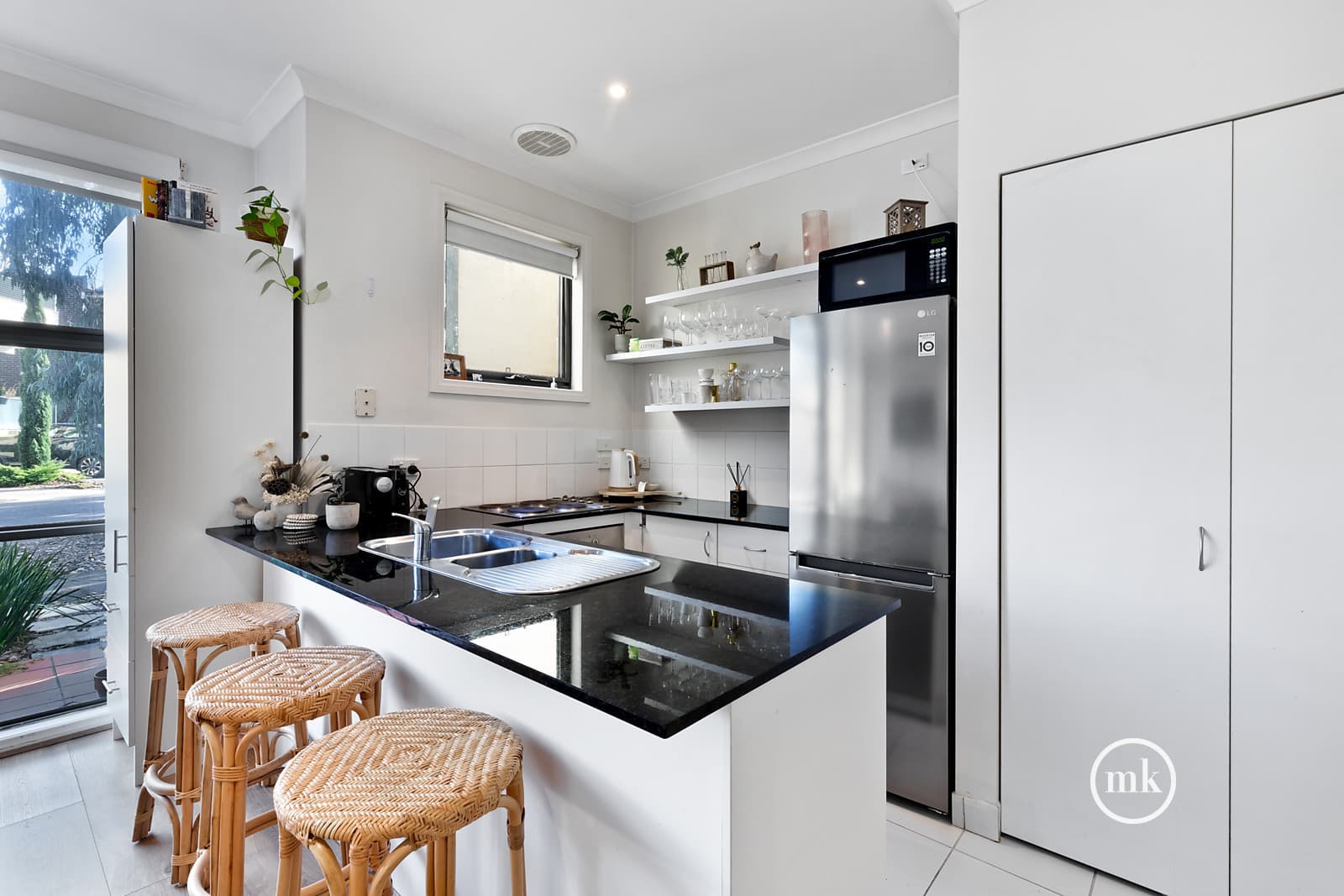 1/30 Diamond Boulevard, Greensborough, Greensborough - Thumbnail 5