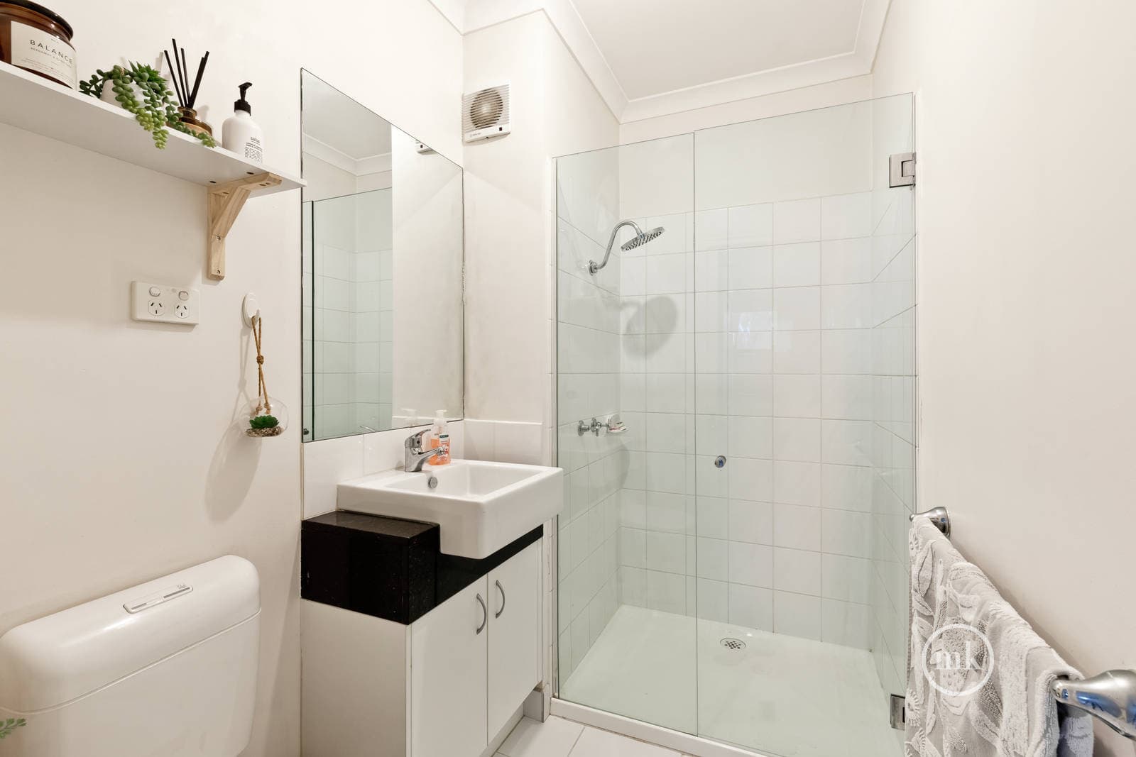 1/30 Diamond Boulevard, Greensborough, Greensborough - Thumbnail 8