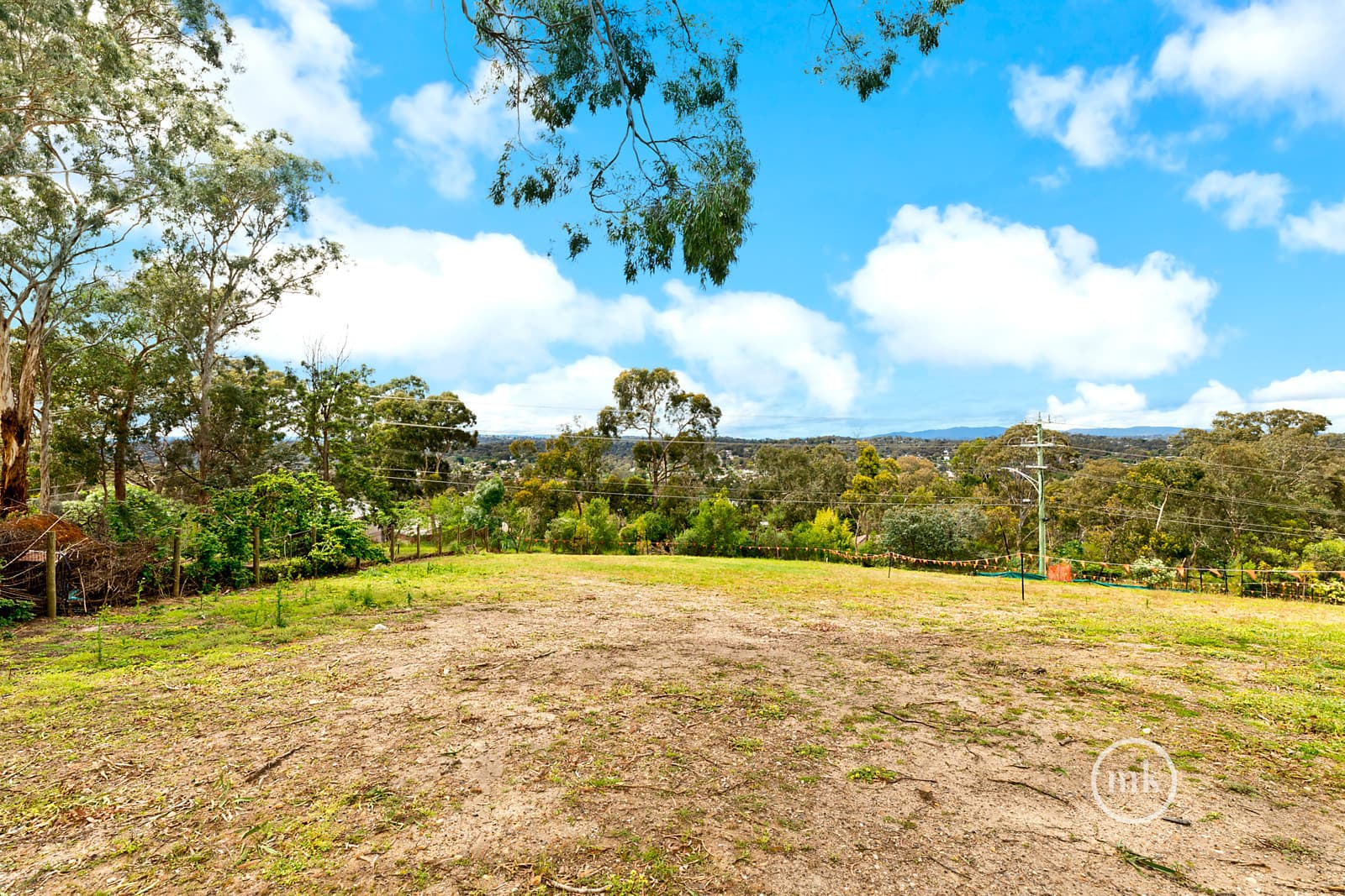 2/4 Catalina Court, Eltham, Eltham - Image 1