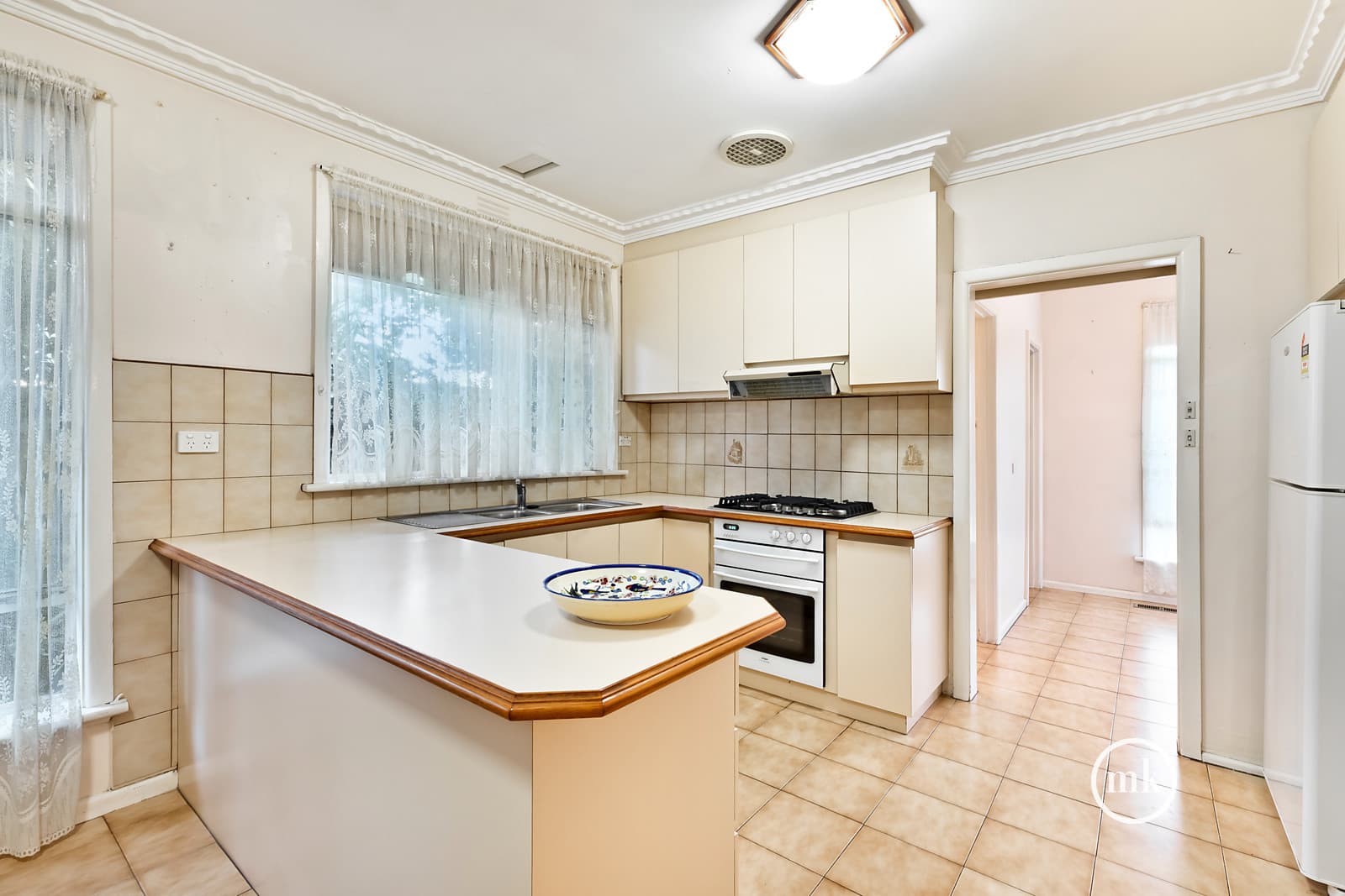 8 Dumossa Avenue, Bulleen, Bulleen - Thumbnail 6