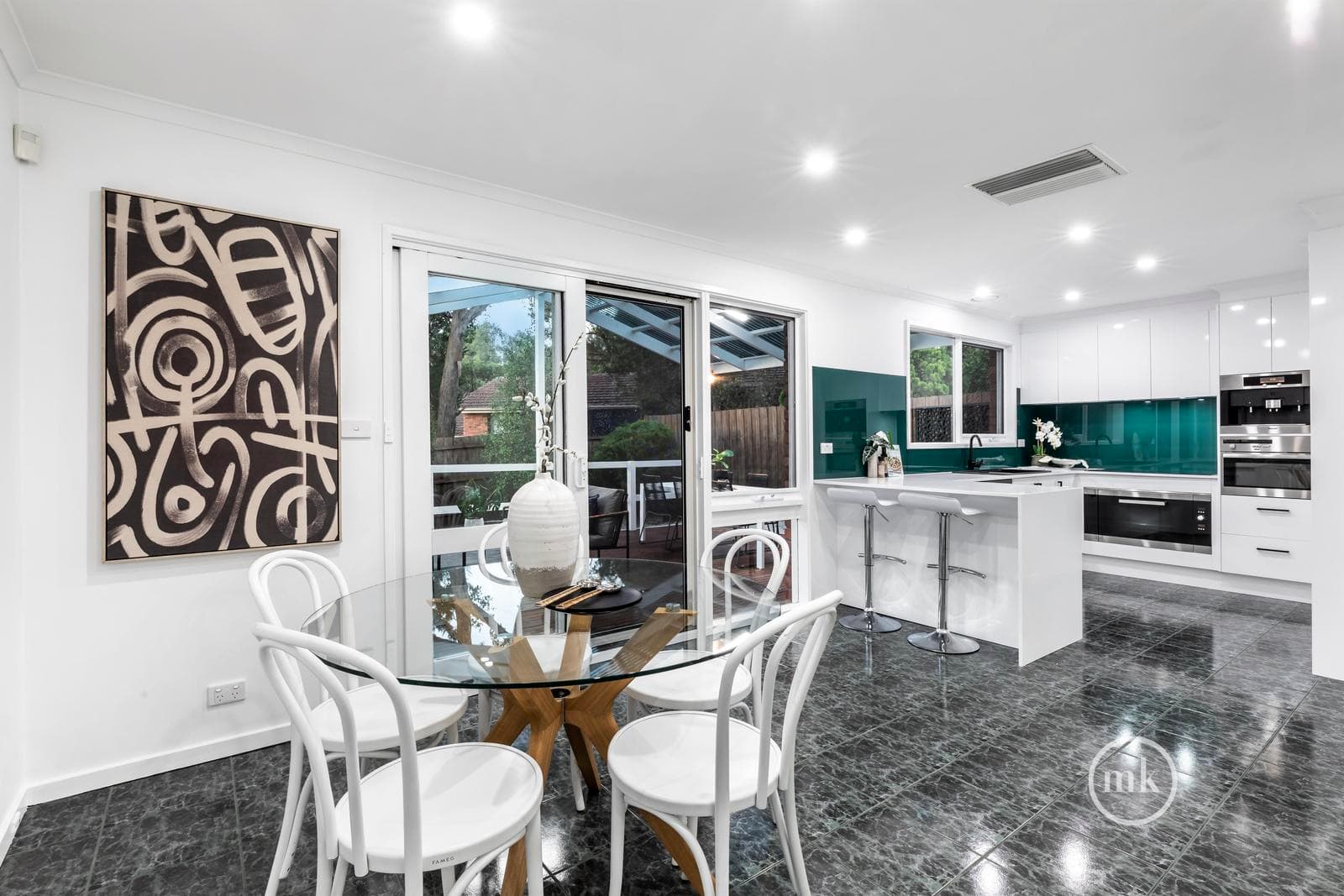 Eltham North, Eltham North - Thumbnail 5
