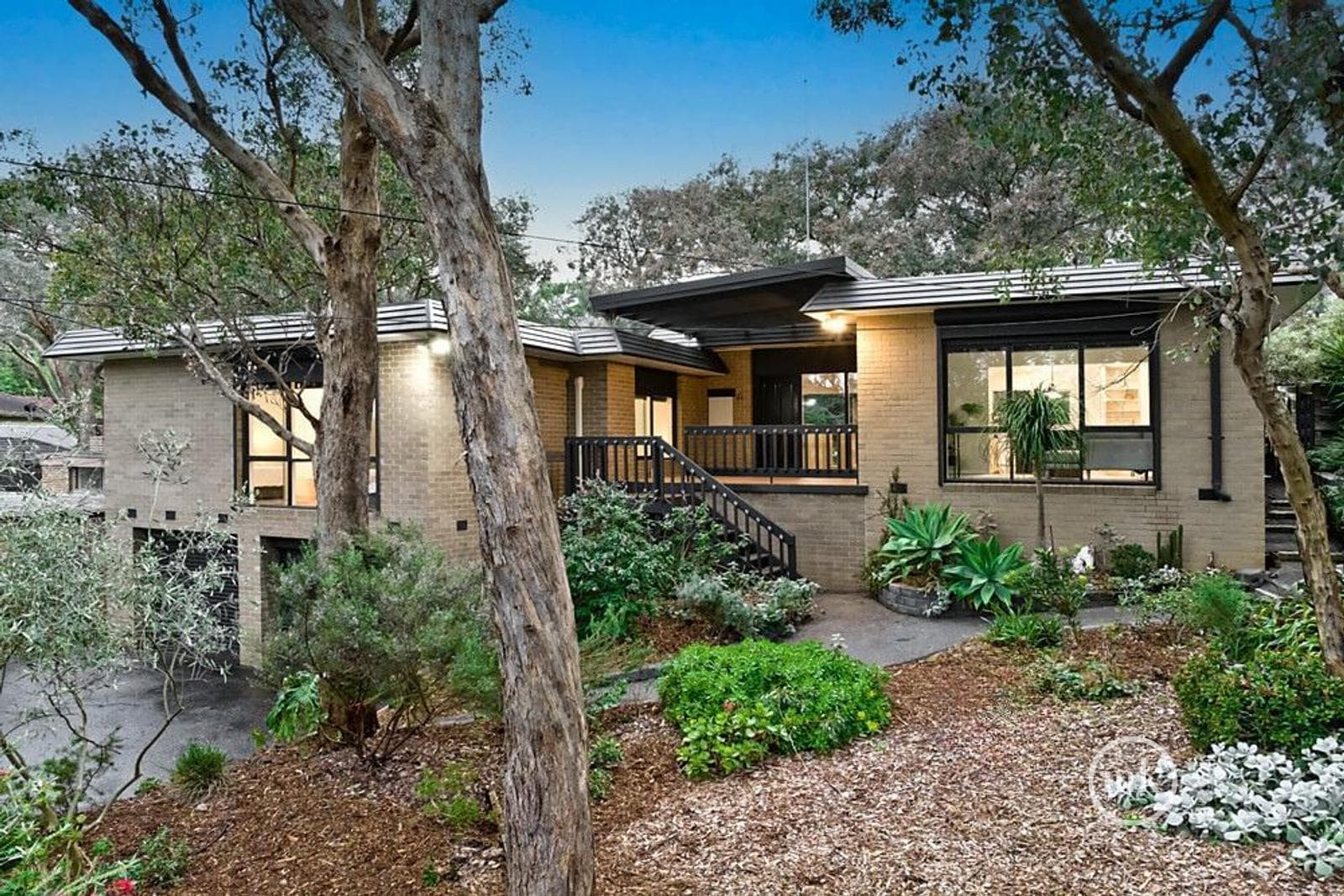 4 Gracedale Avenue, Eltham North, Eltham North - Thumbnail 2