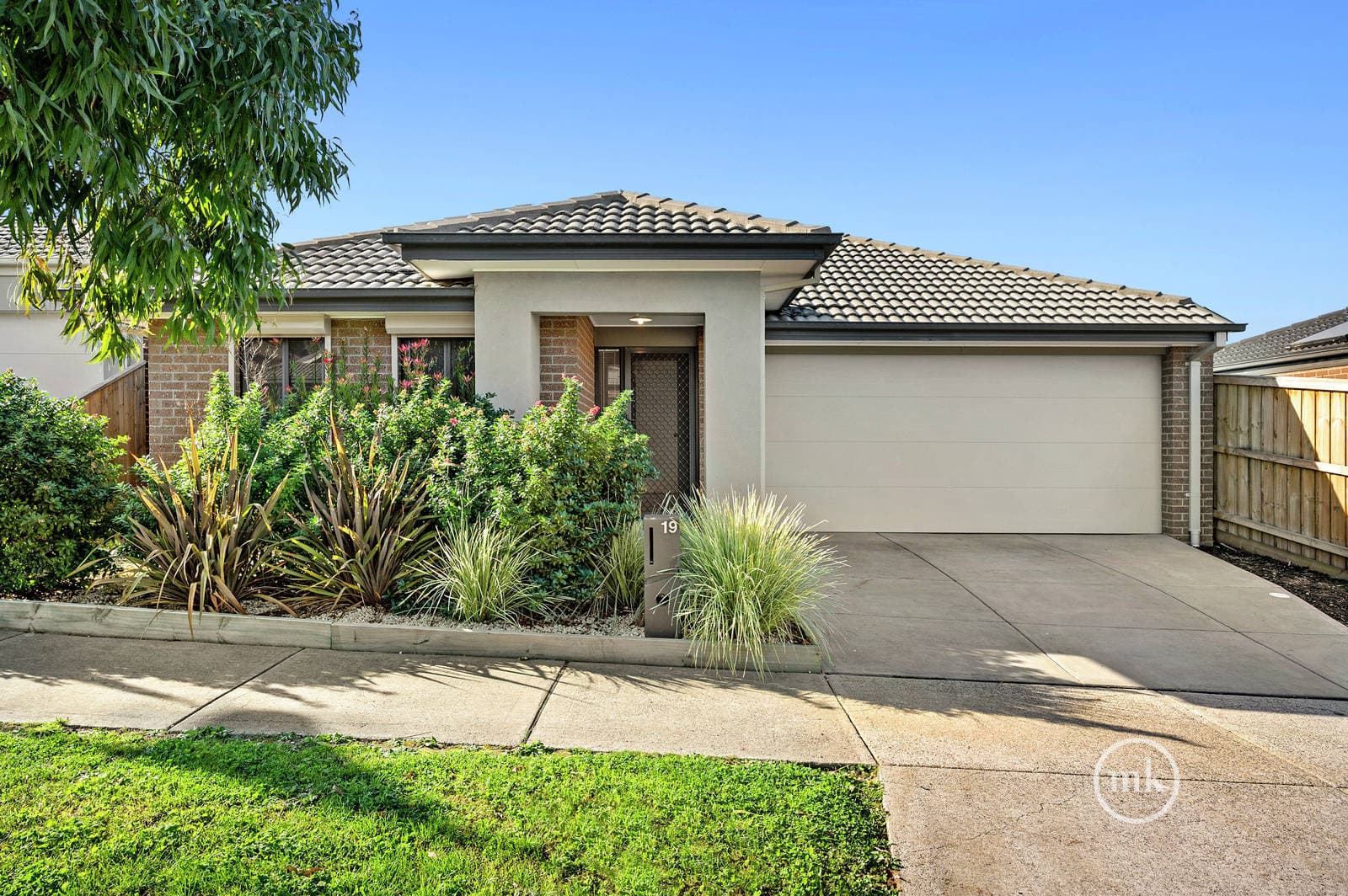 Mernda, Mernda - Thumbnail 2