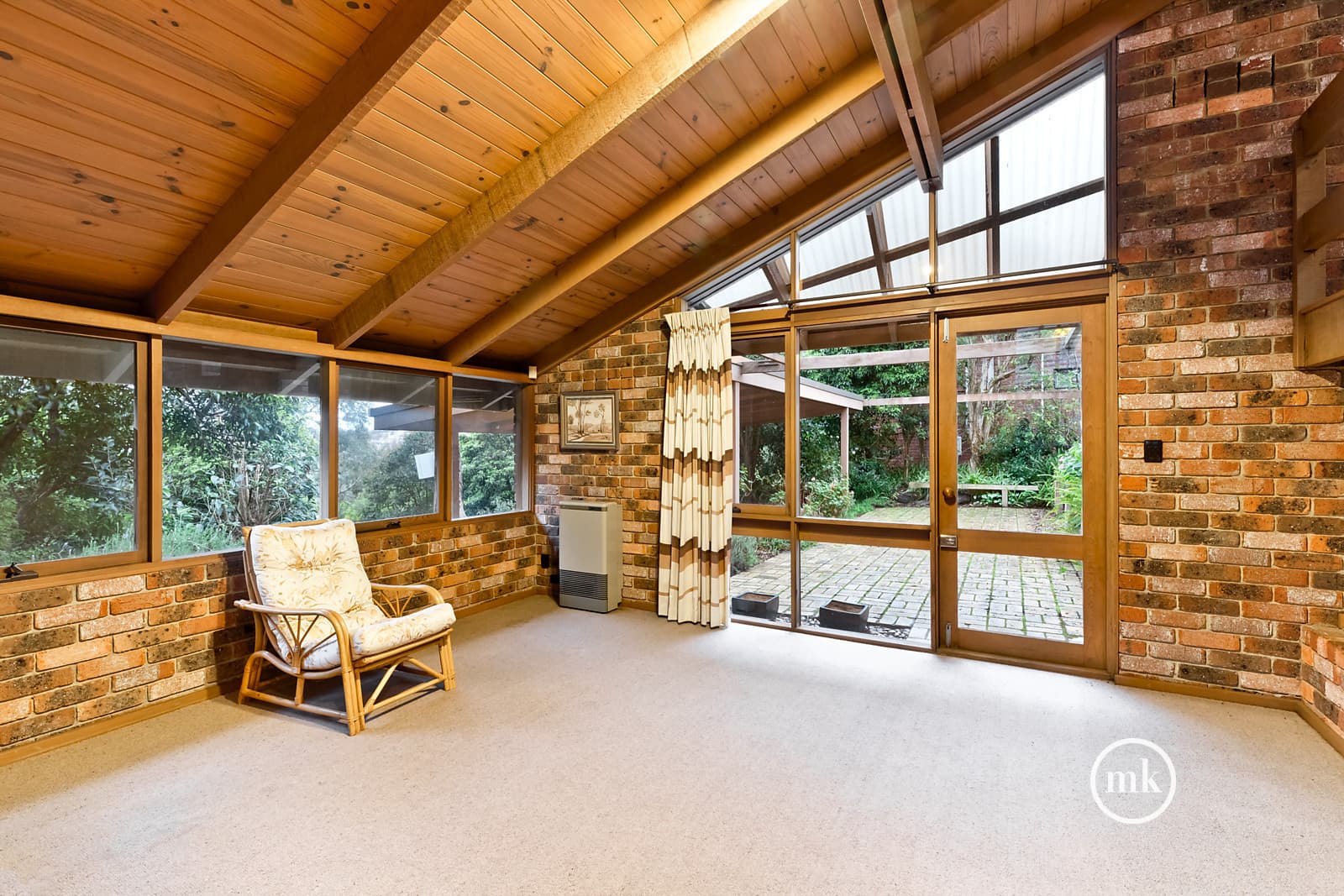 32 Delfin Crescent, Greensborough, Greensborough - Thumbnail 6