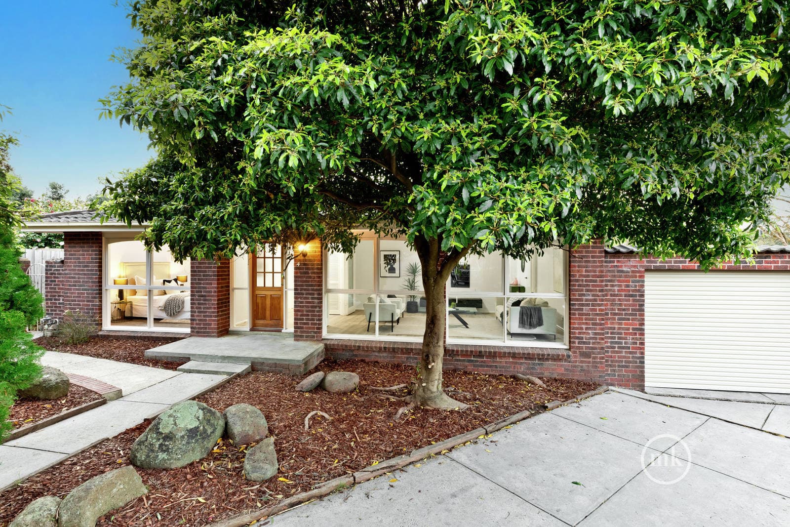 Greensborough, Greensborough - Thumbnail 2