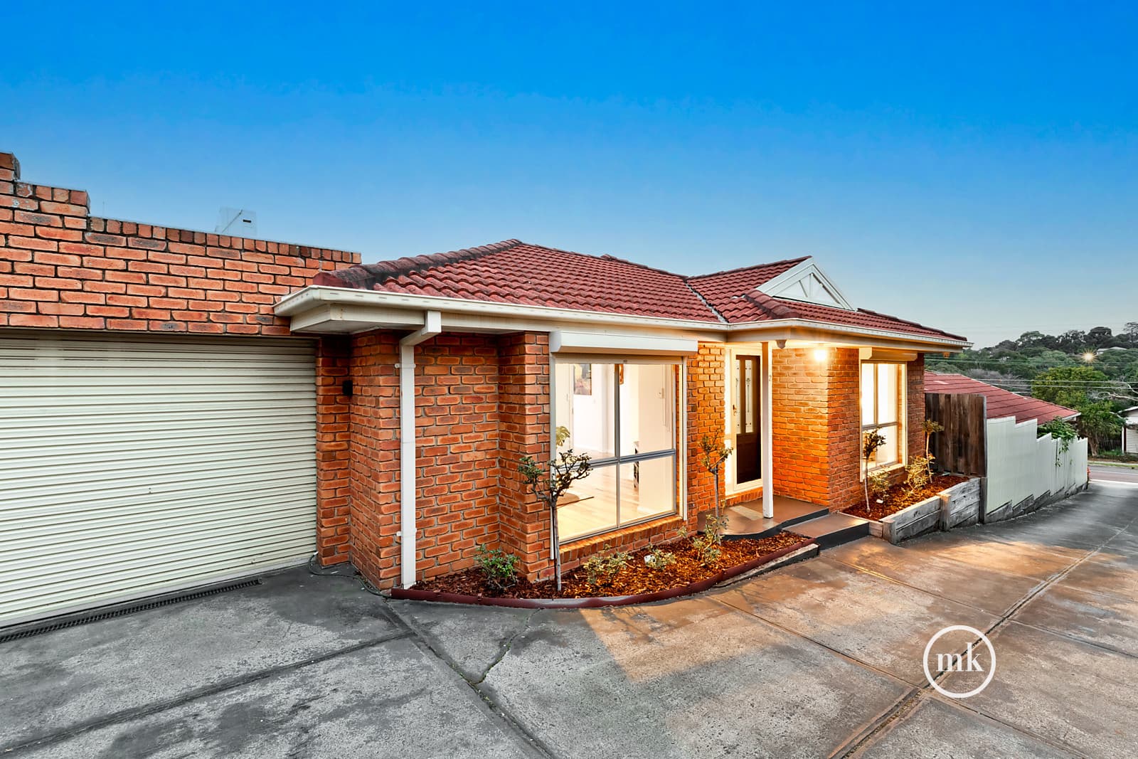 2/88 Nell Street, Greensborough, Greensborough - Thumbnail 2