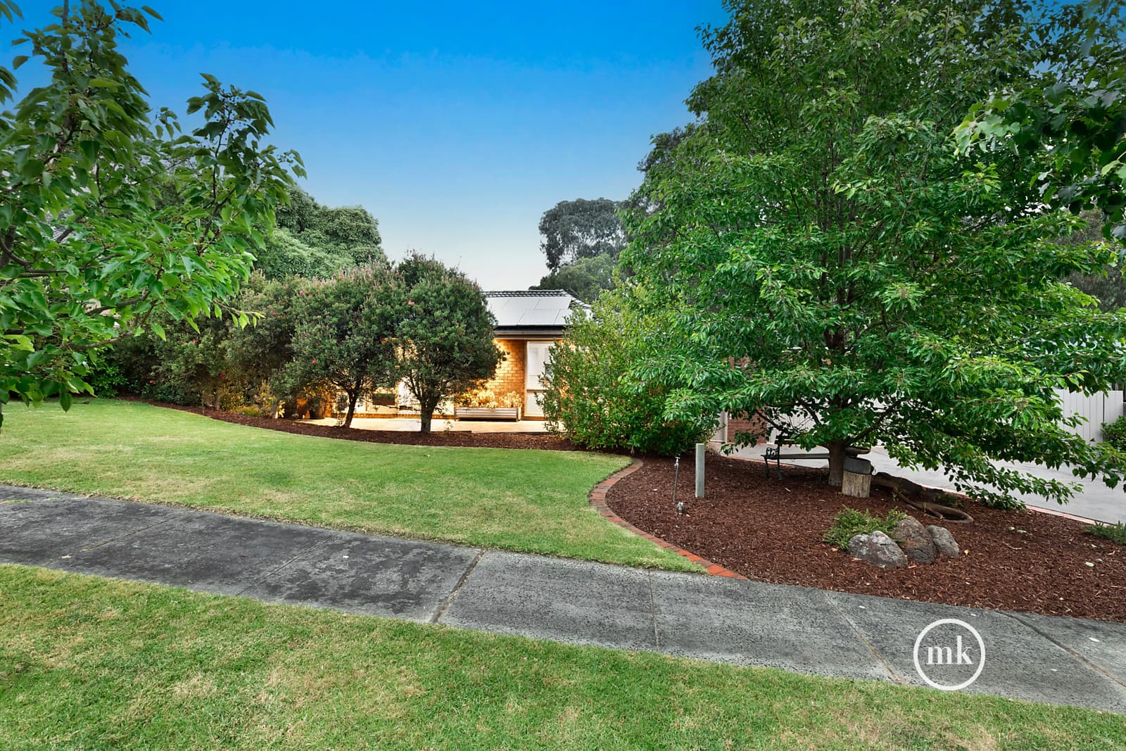 16 Parook Court, Diamond Creek, Diamond Creek - Thumbnail 2
