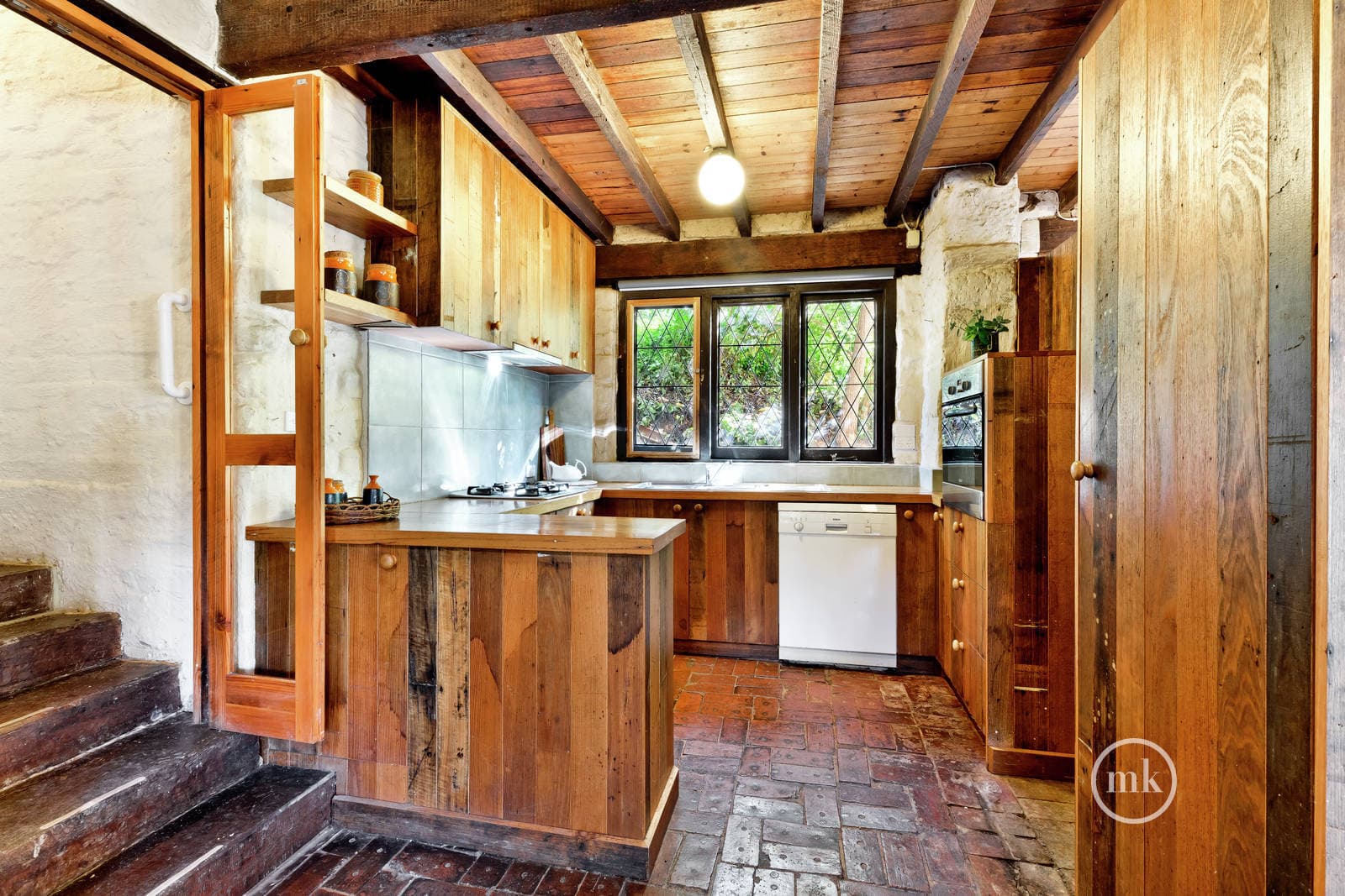 30 Kerrie Crescent, Eltham, Eltham - Thumbnail 4