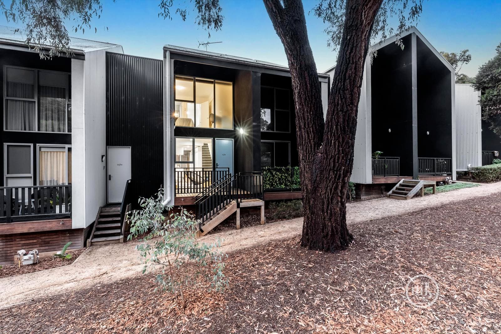 22/64 Bridge Street, Eltham, Eltham - Thumbnail 2